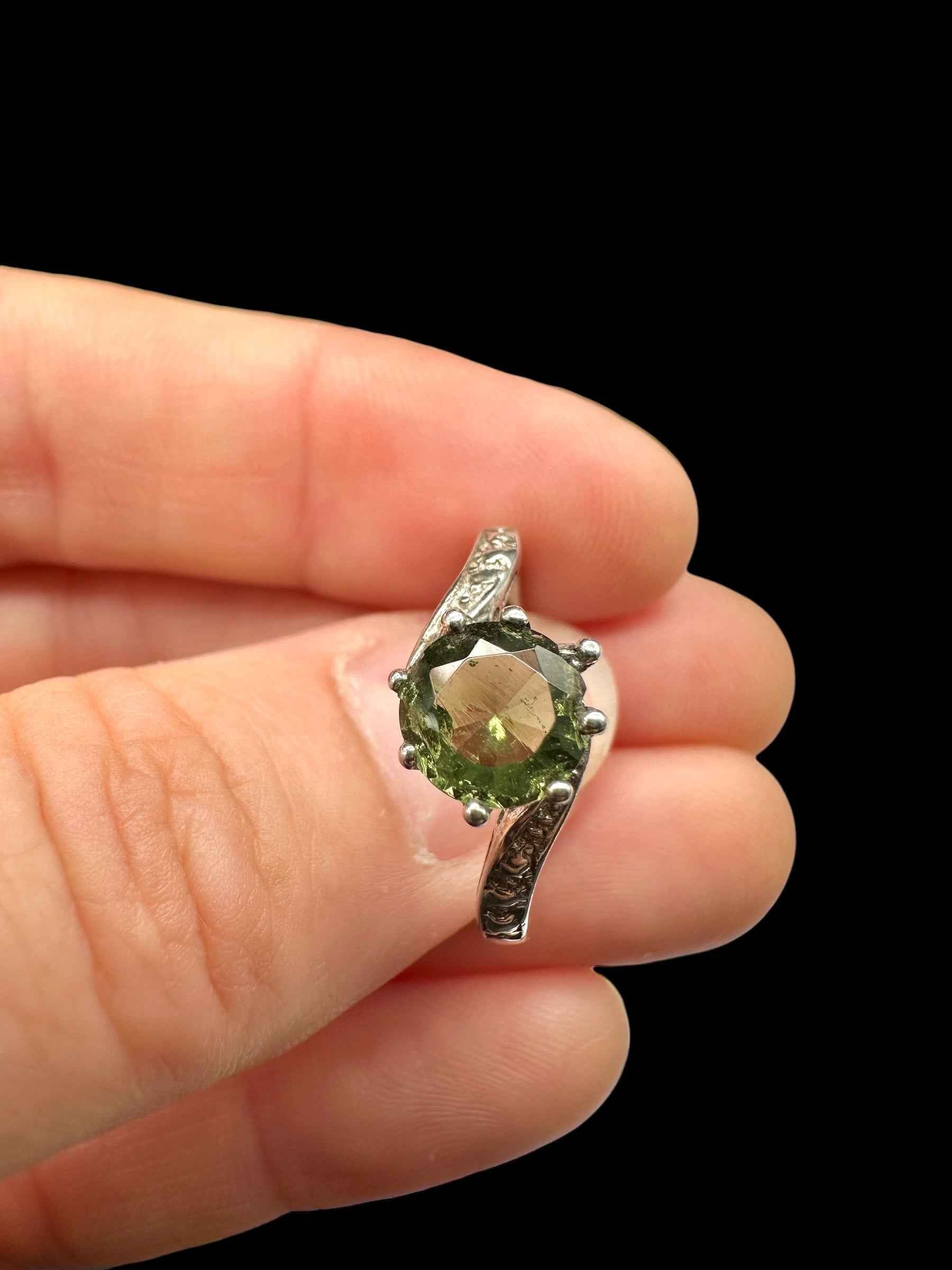 Argento ring with Moldavite faccettata size 61 - VP80