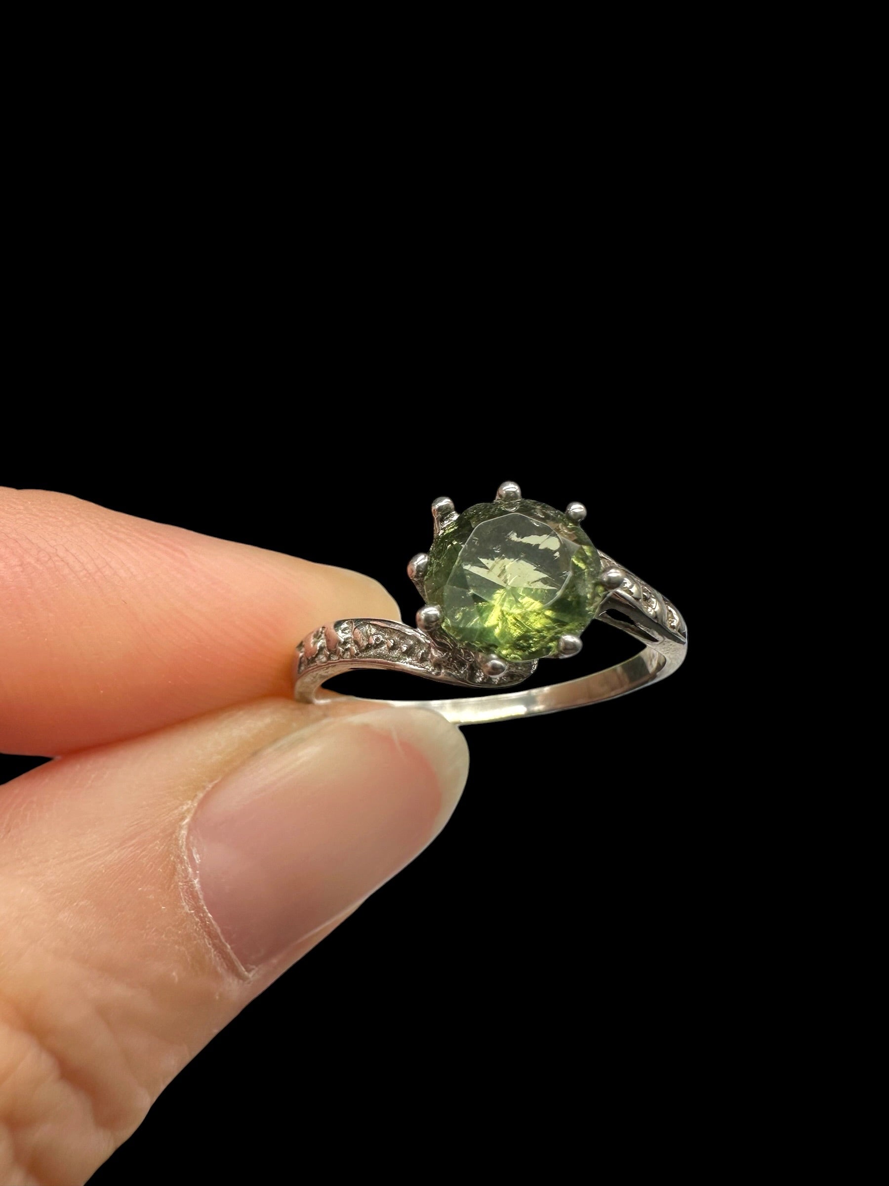 Silver ring with faceted moldavite size 61 - VP80