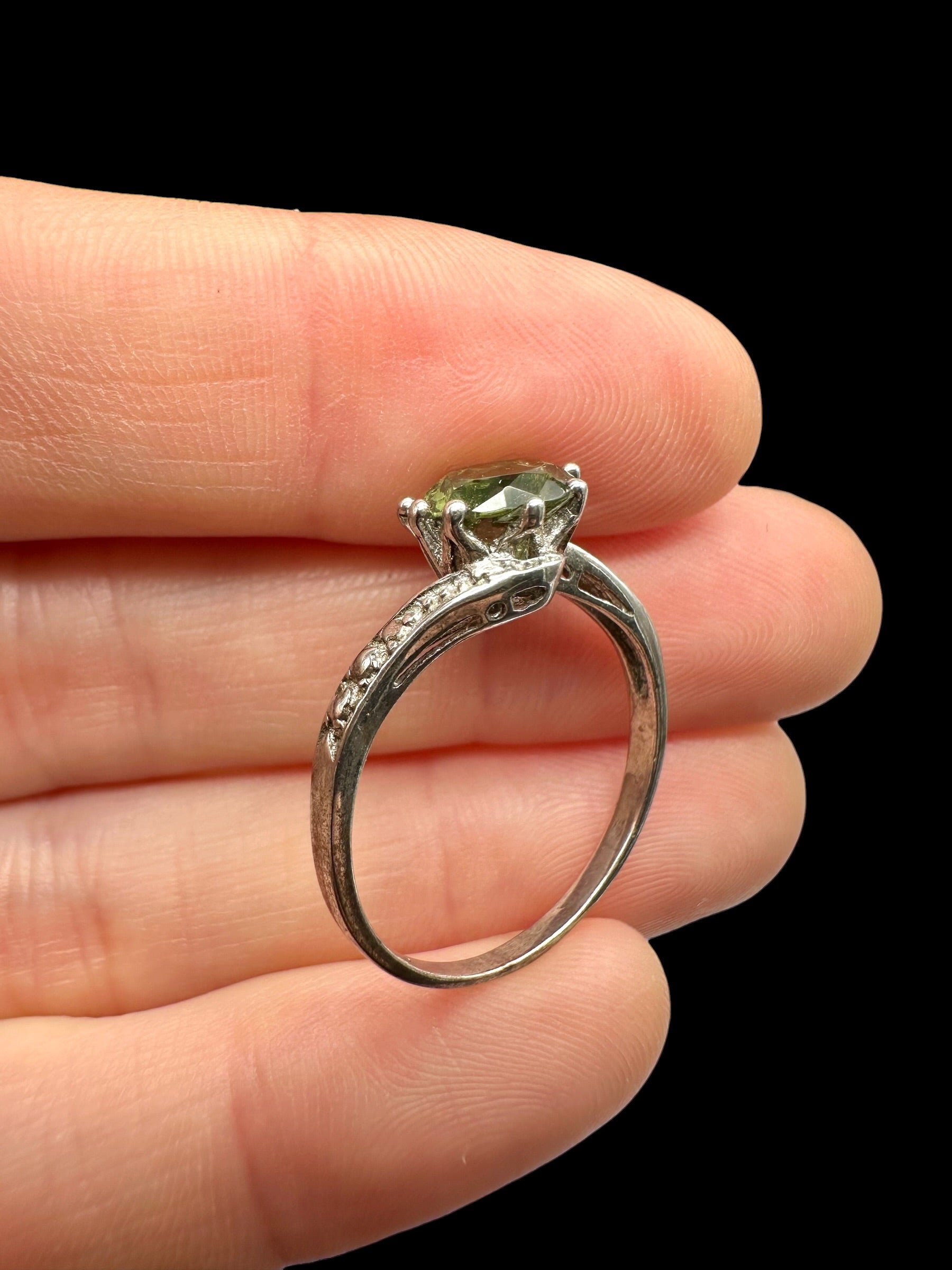 Silver ring with faceted moldavite size 61 - VP80