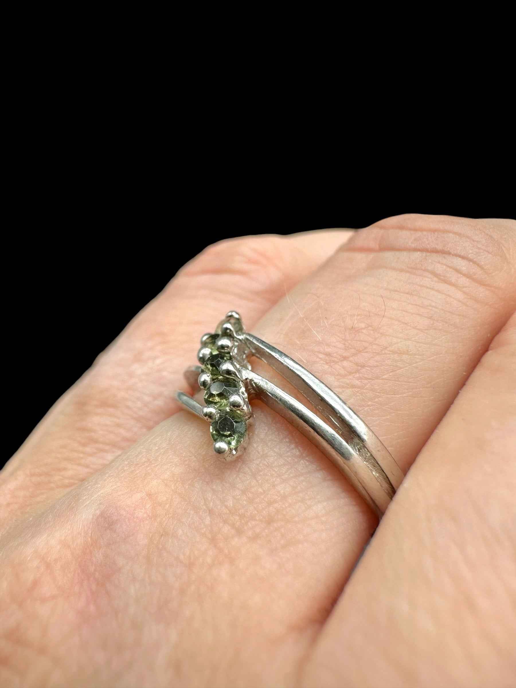 Argento ring with faceted Moldaviti size 59 - VP81