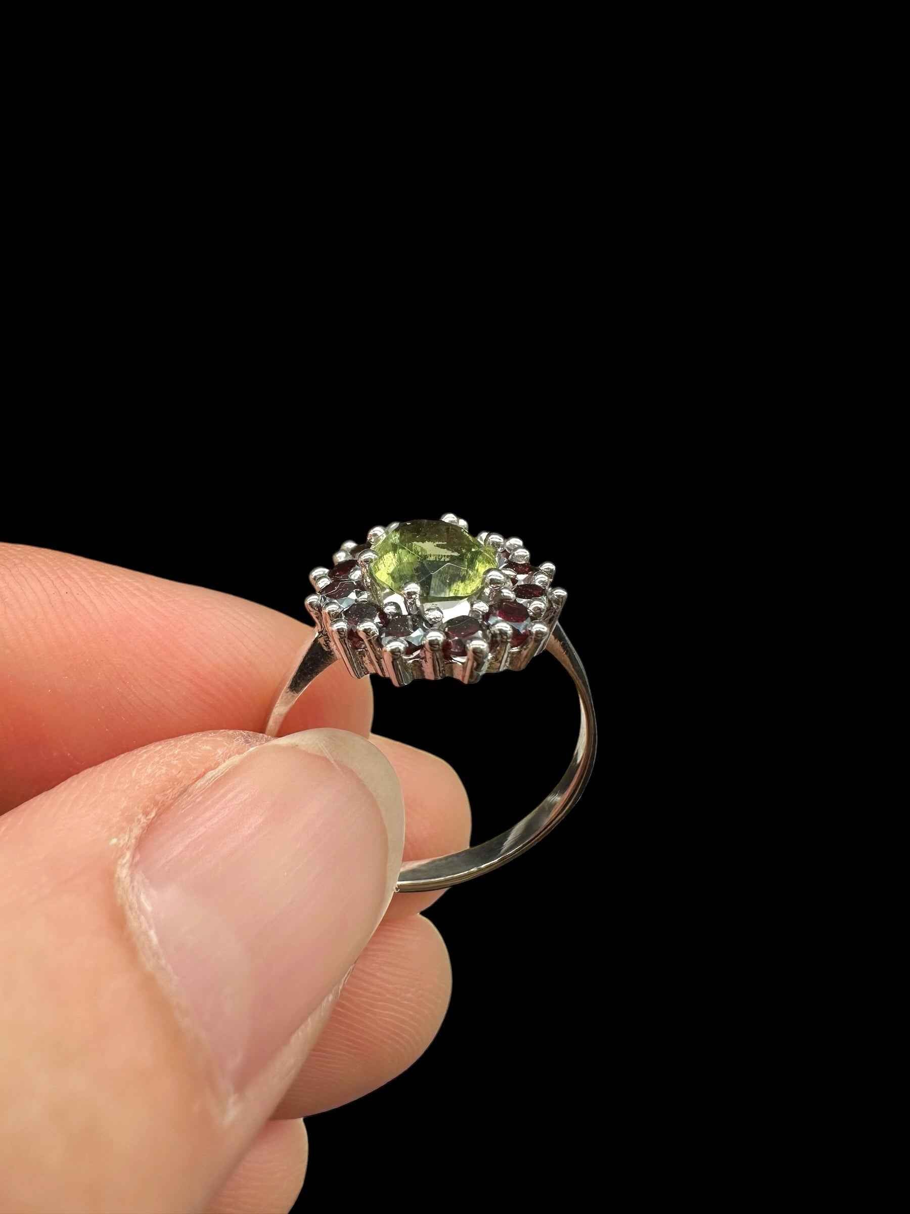 Argento ring with faceted Moldaviti and garnets size 54 - VP82
