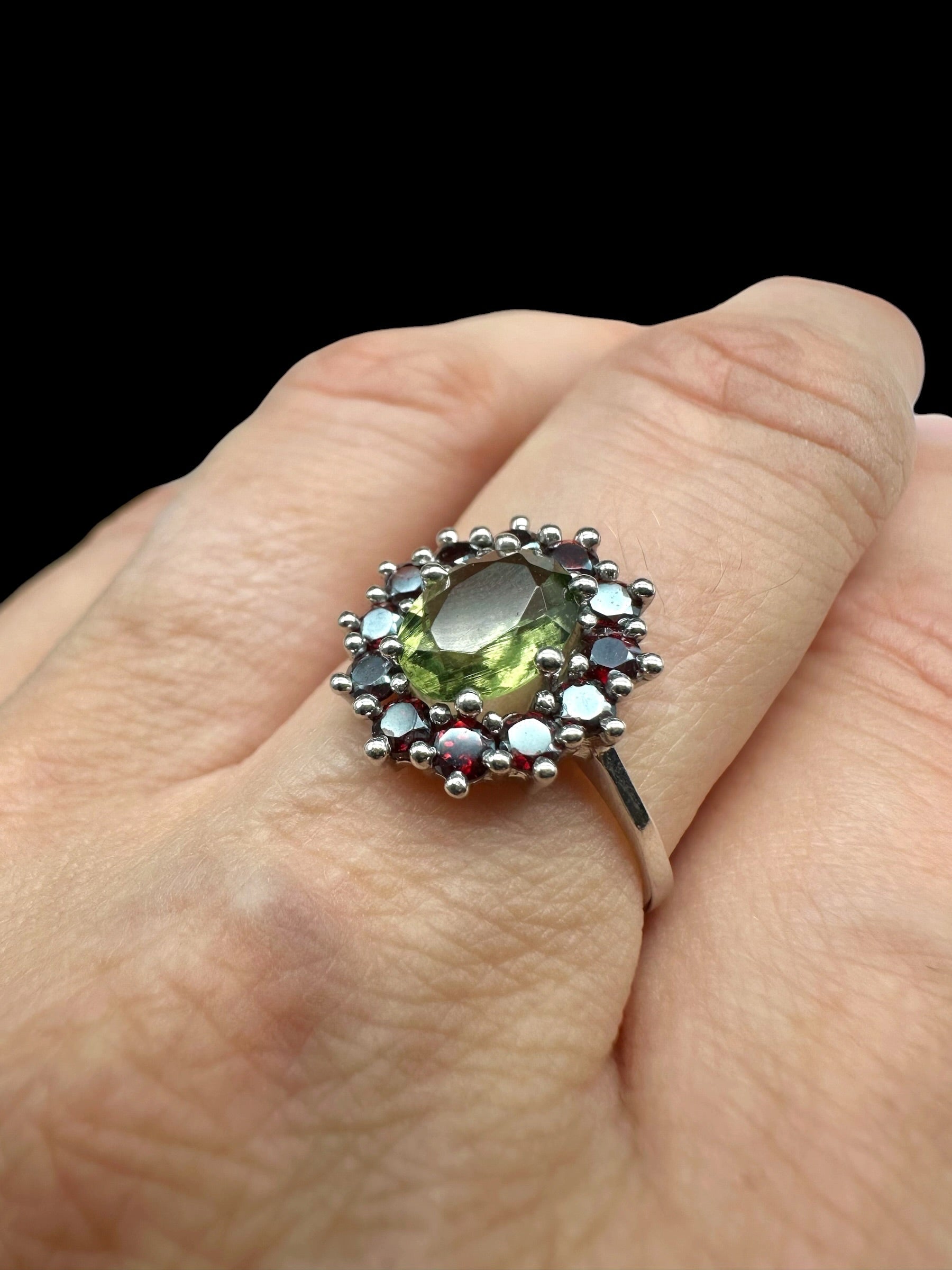 Silver ring with faceted moldavites and garnets size 54 - VP82