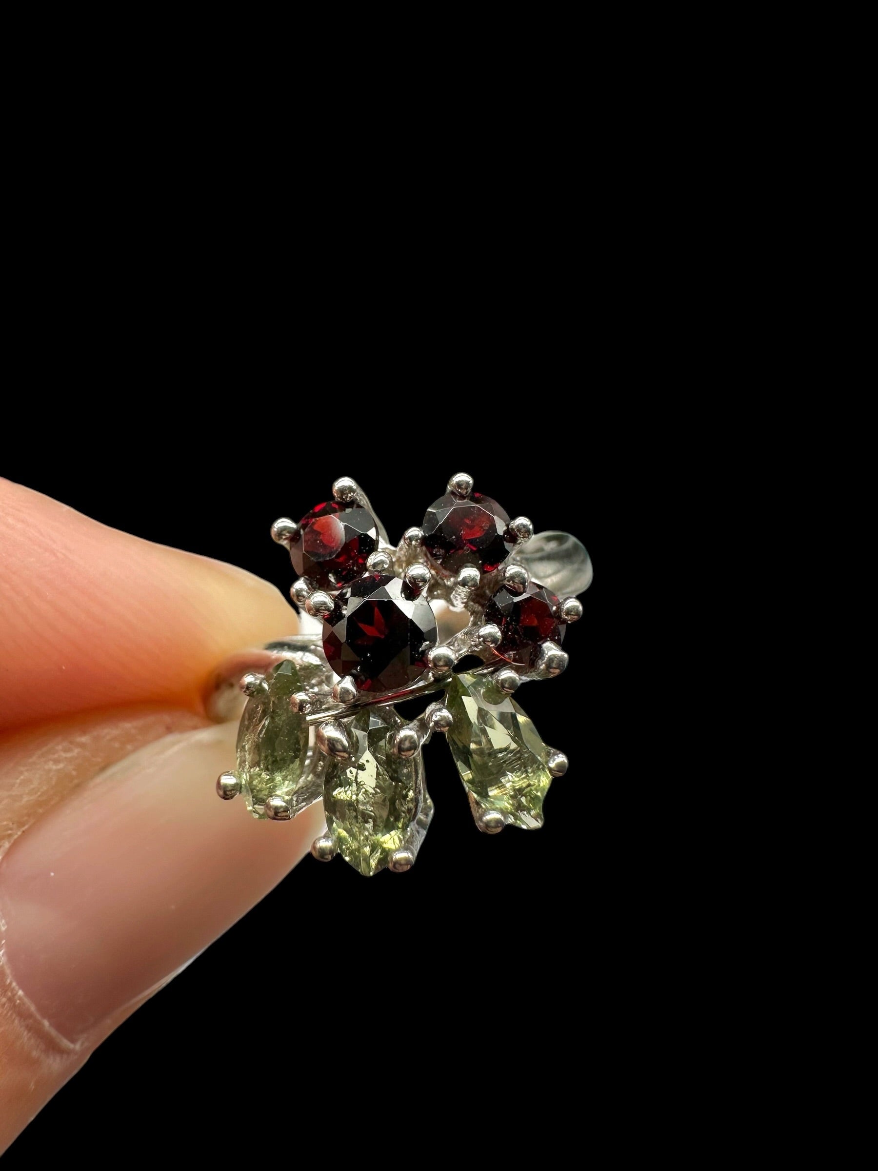 Silver ring with faceted moldavites and garnets size 53 - VP83