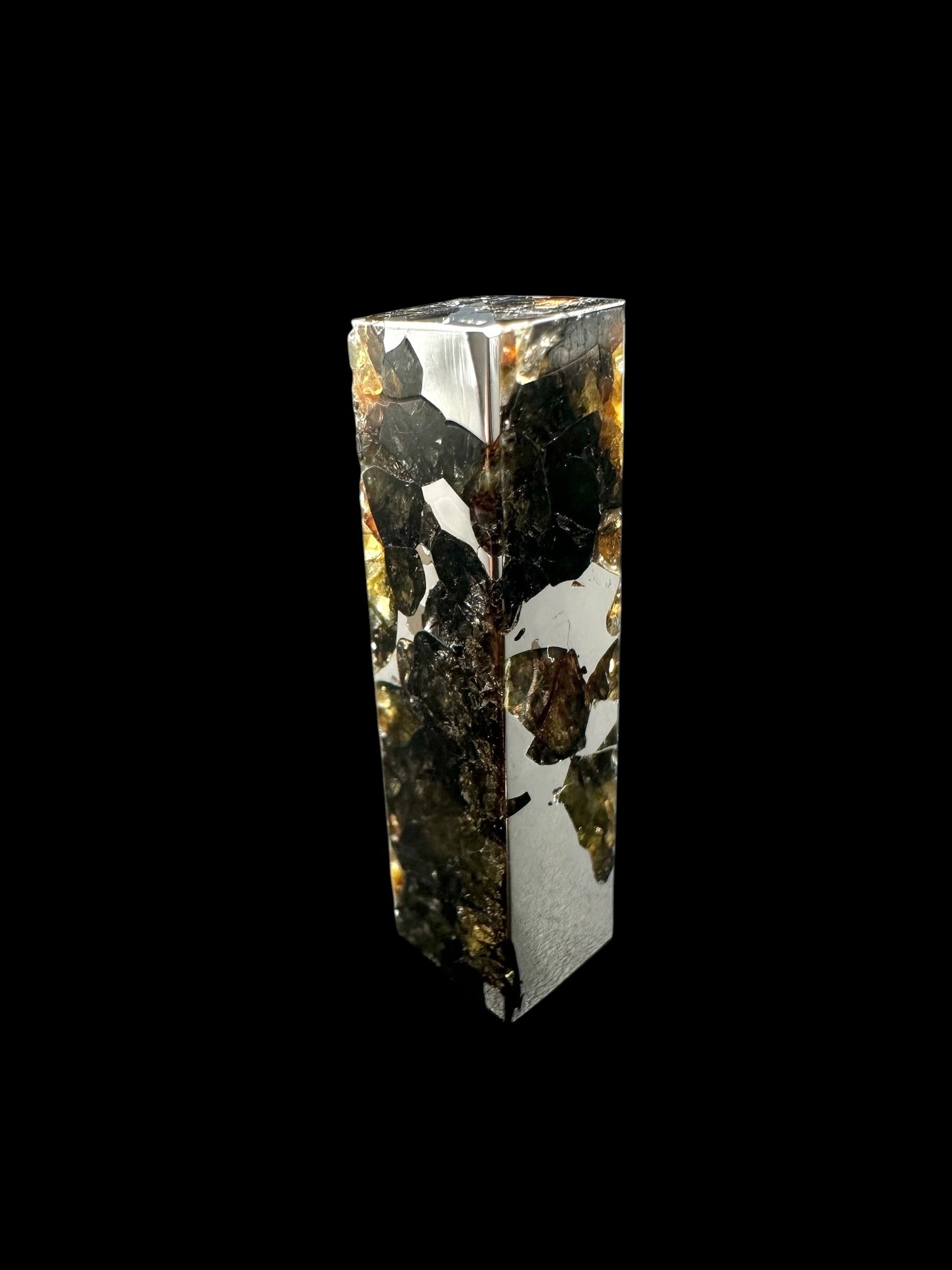 Meteorite Pallasite Seymchan – Rectangular prism 8,4g – Russia - MESM137