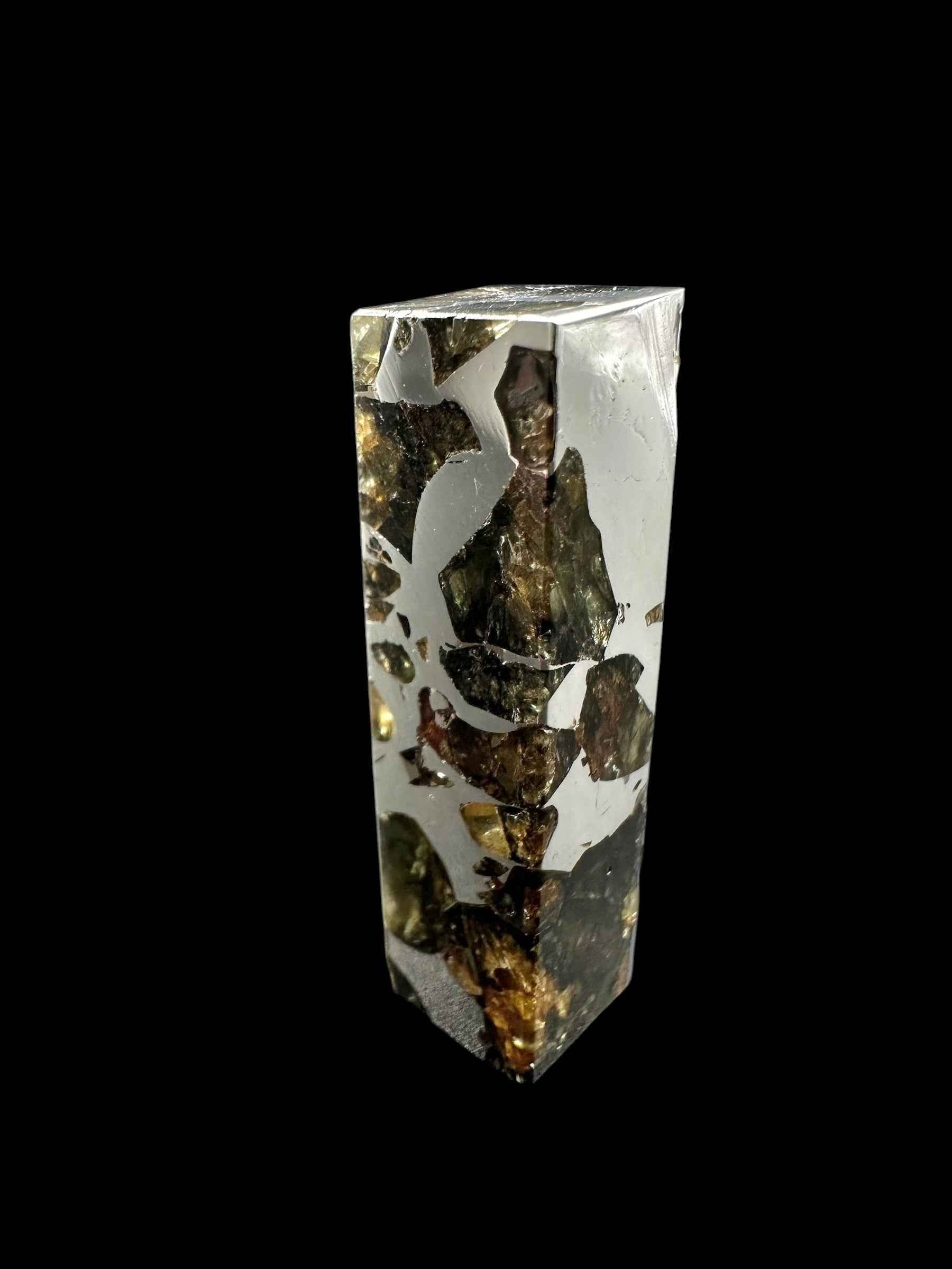 Meteorite Pallasite Seymchan – Rectangular prism 8,4g – Russia - MESM137