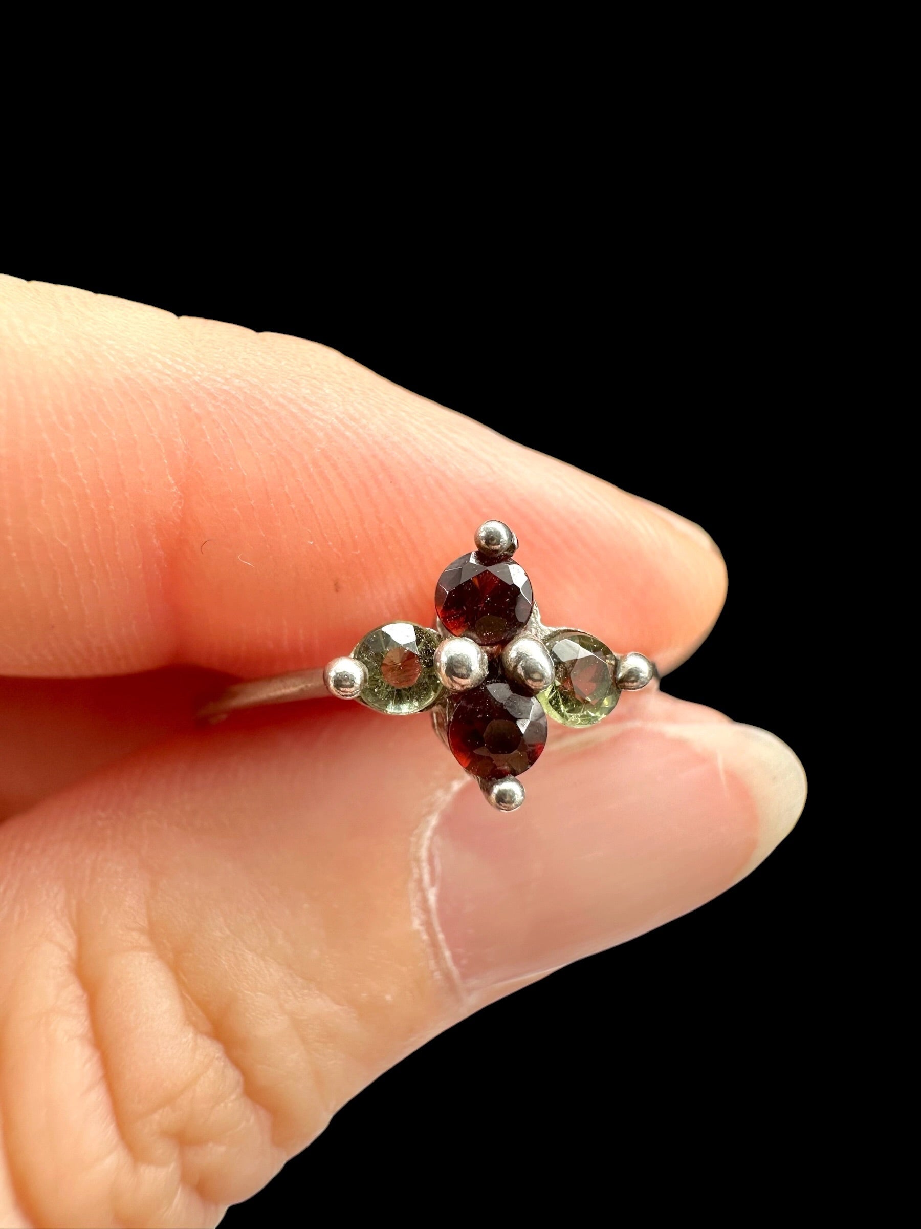 Silver ring with faceted moldavites and garnets size 60 - VP84