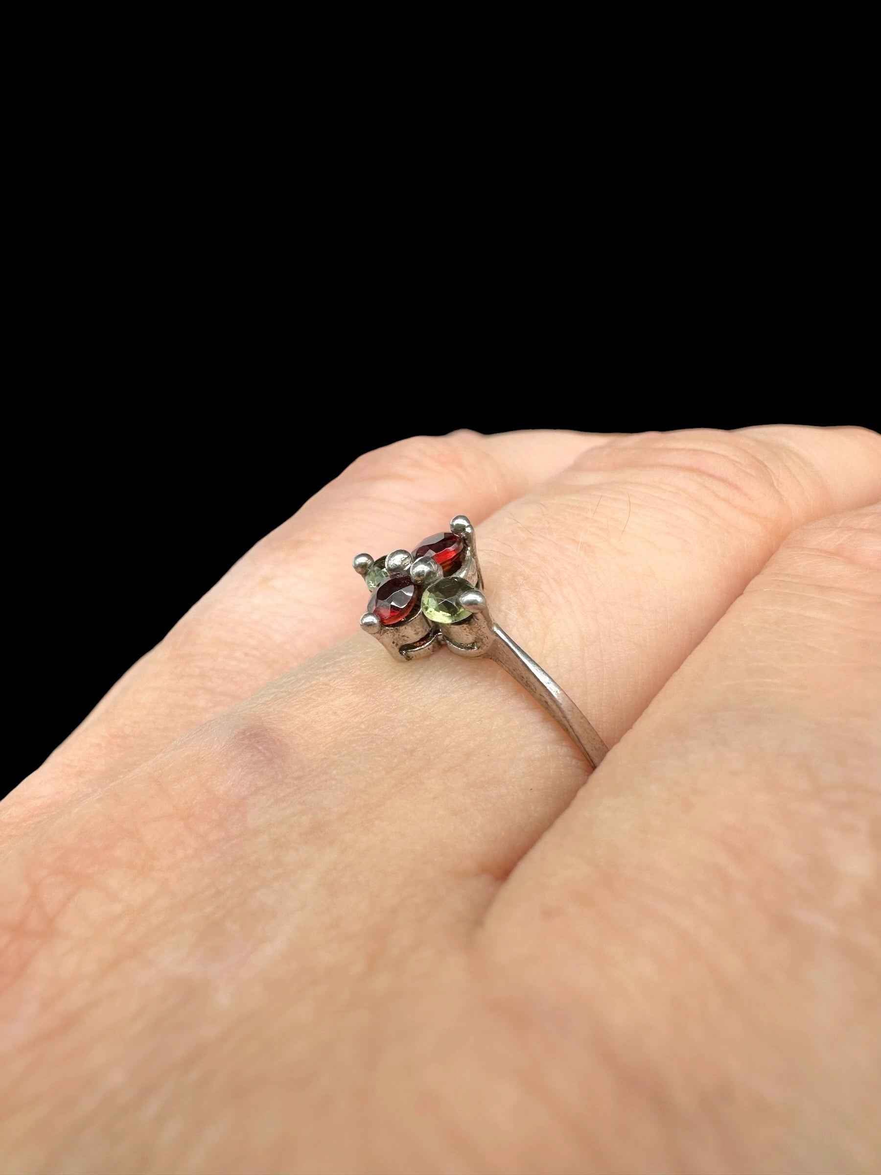 Argento ring with faceted Moldaviti and garnets size 60 - VP84