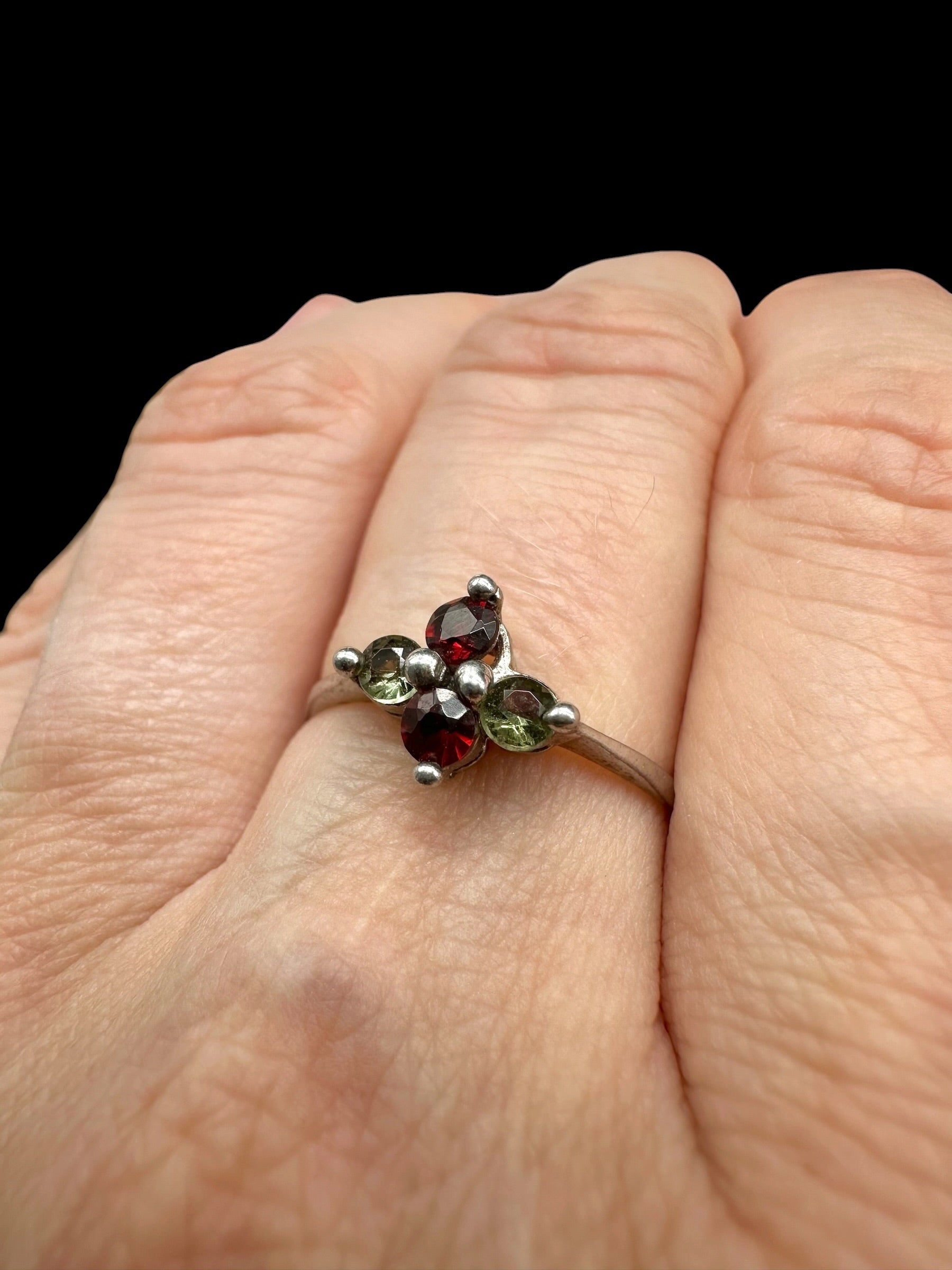 Silver ring with faceted moldavites and garnets size 60 - VP84