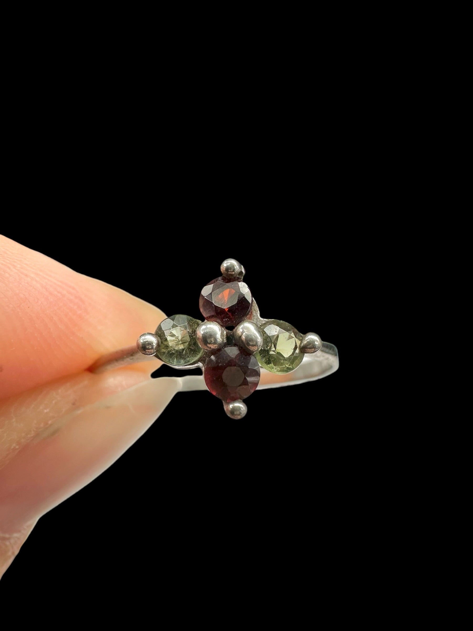 Silver ring with faceted moldavites and garnets size 60 - VP84