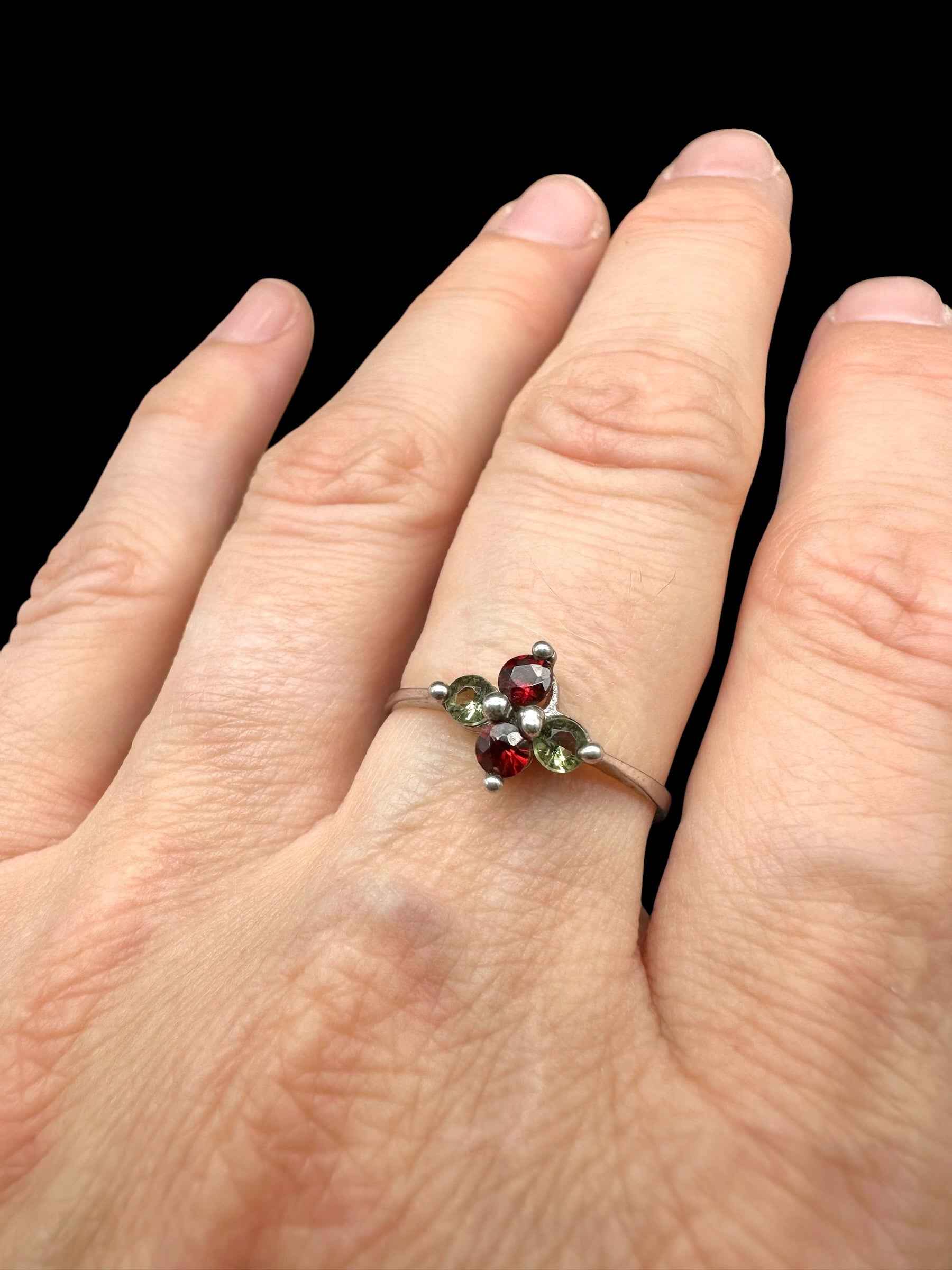 Argento ring with faceted Moldaviti and garnets size 60 - VP84