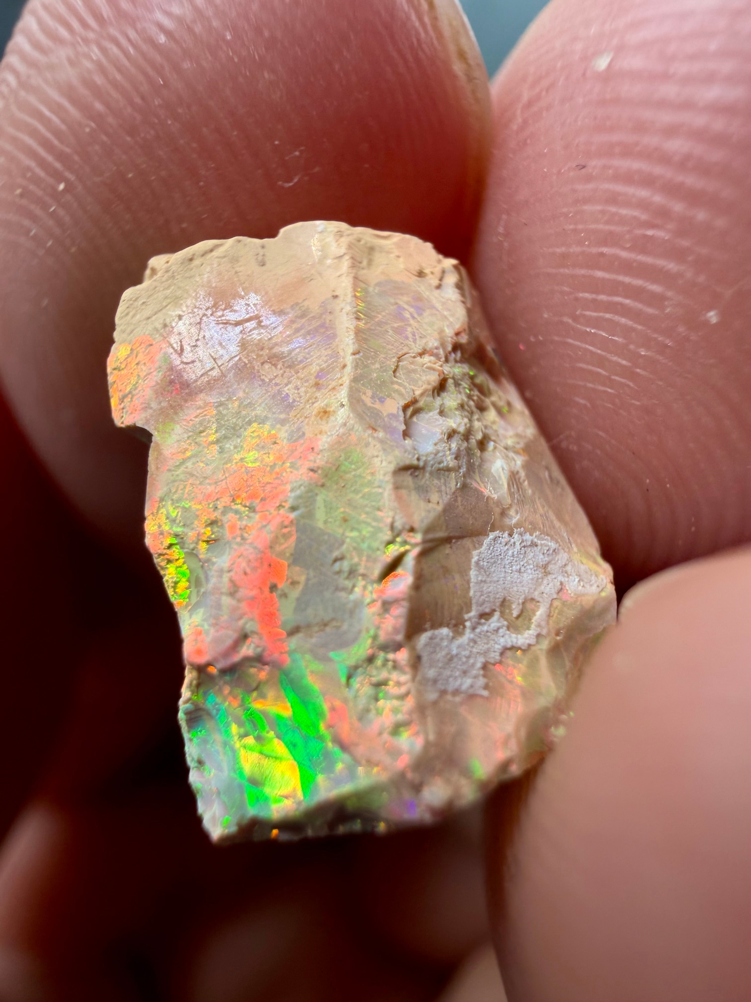 Precious opal 2,3ct – Welo, Ethiopia - OP324