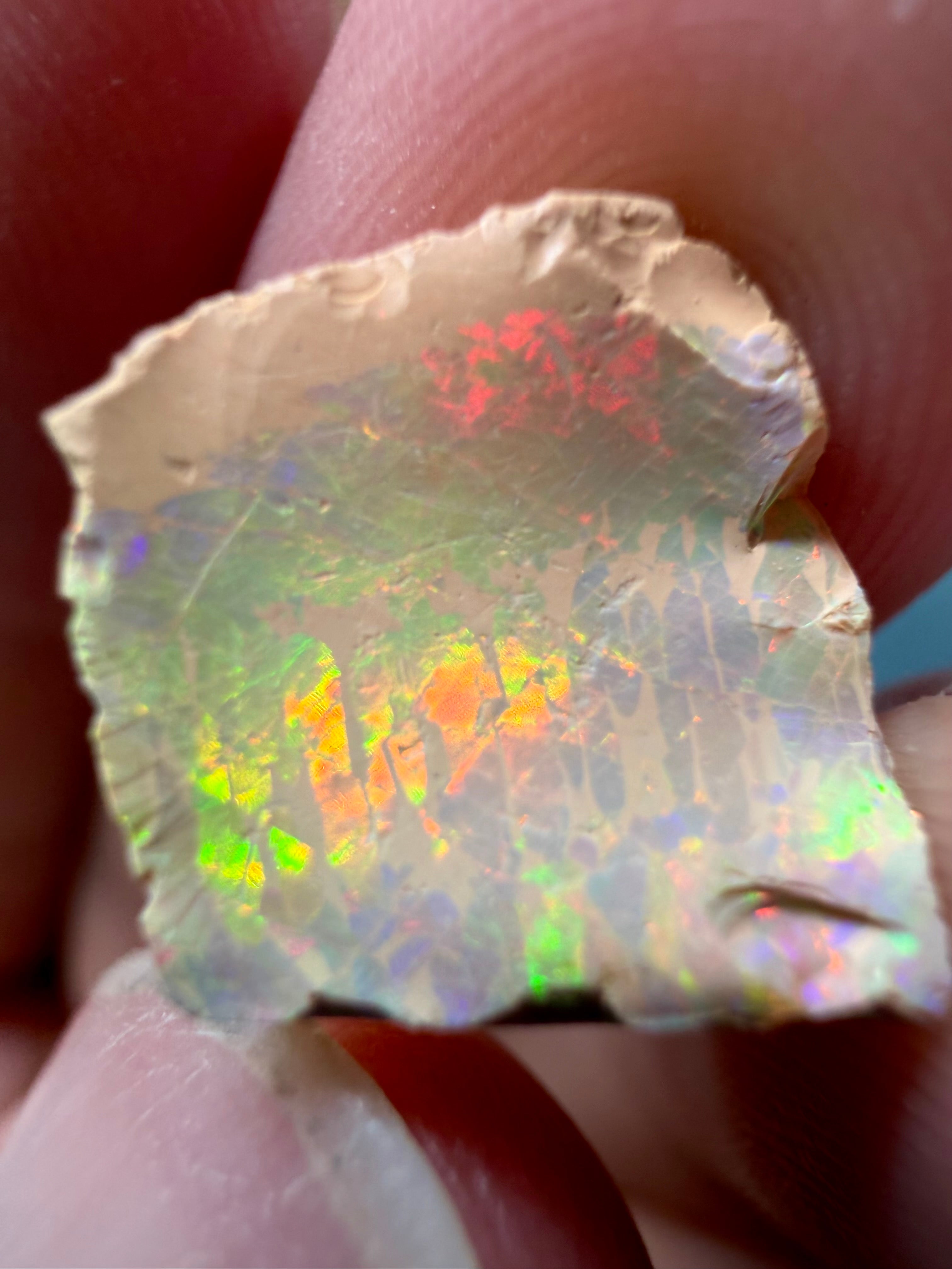 Precious opal 2,3ct – Welo, Ethiopia - OP324