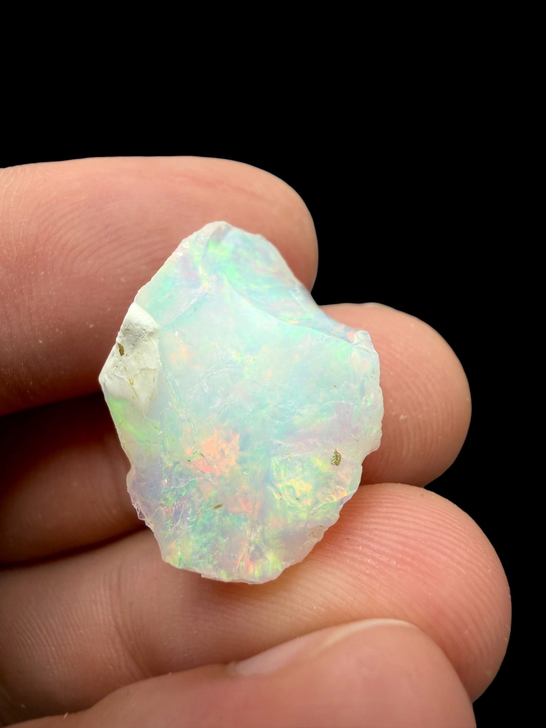 Precious opal 12,25ct – Welo, Ethiopia