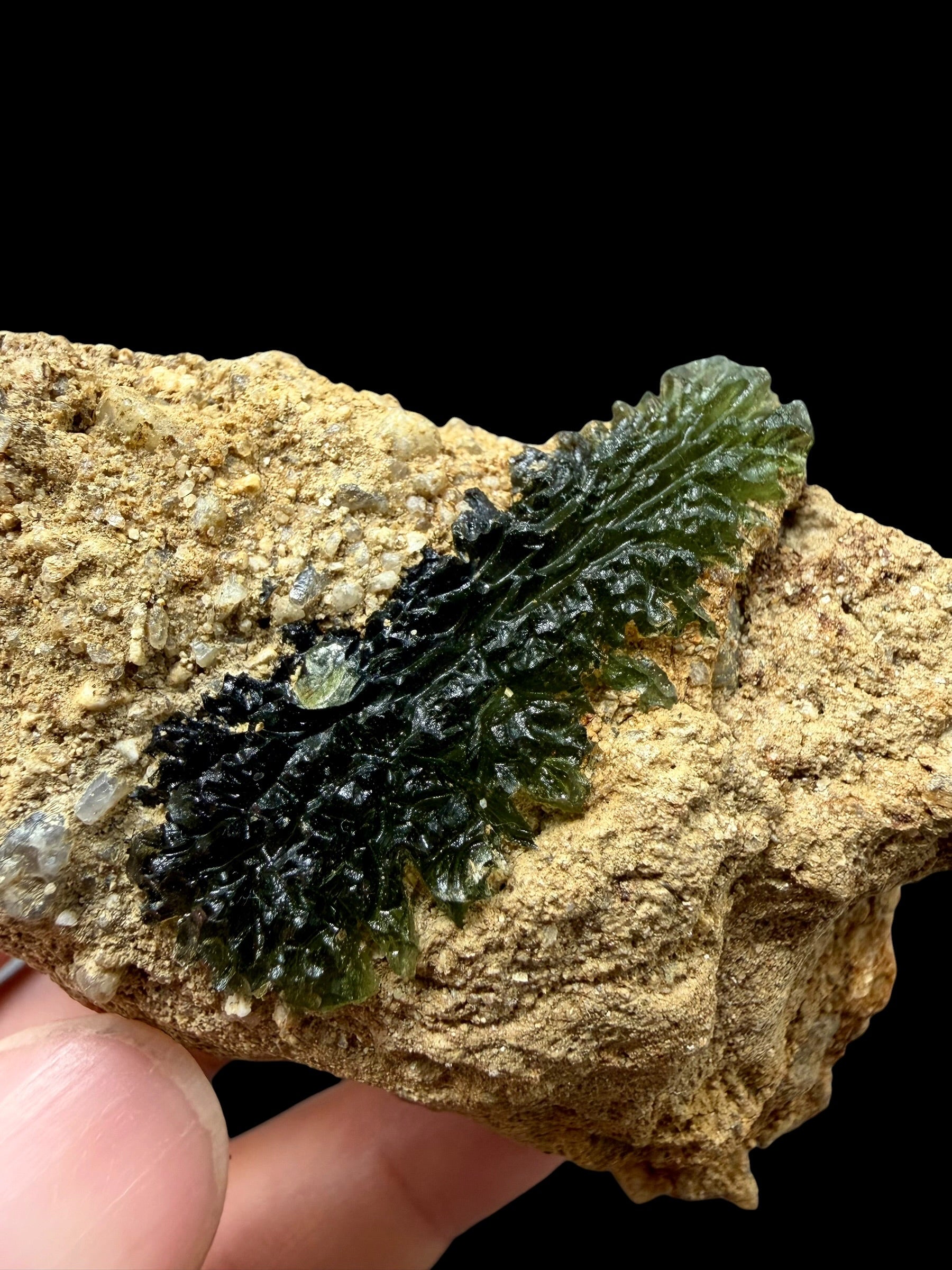 Moldavite in the sediment – Nesmen - Prasecak - INS069
