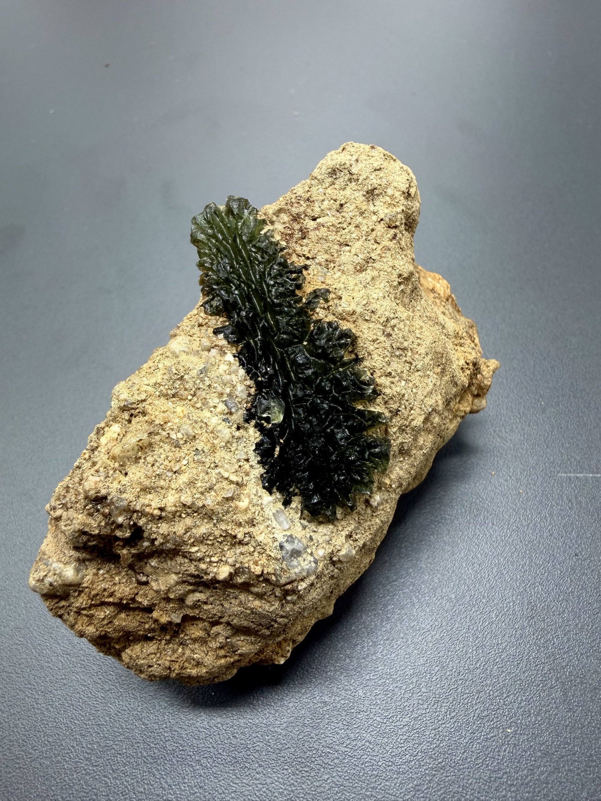 Moldavite in the sediment – Nesmen - Prasecak