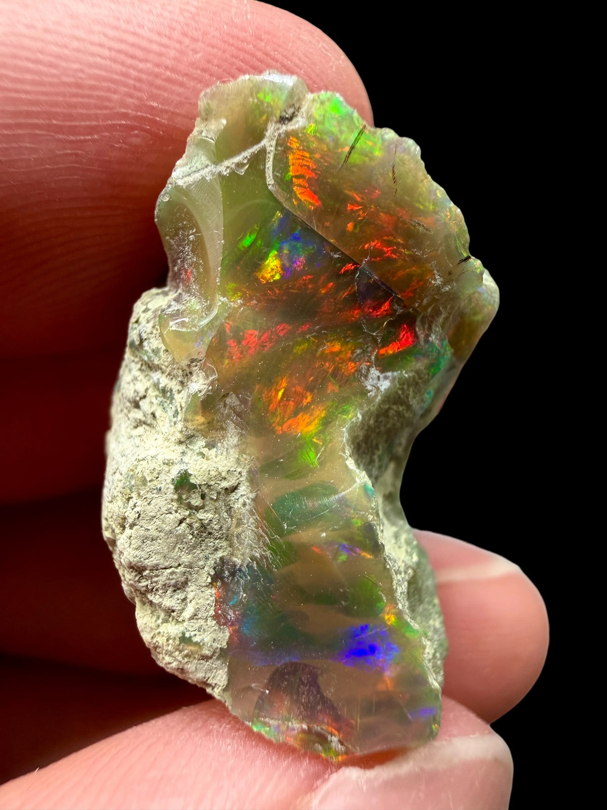 Precious opal 30,7ct – Welo, Ethiopia