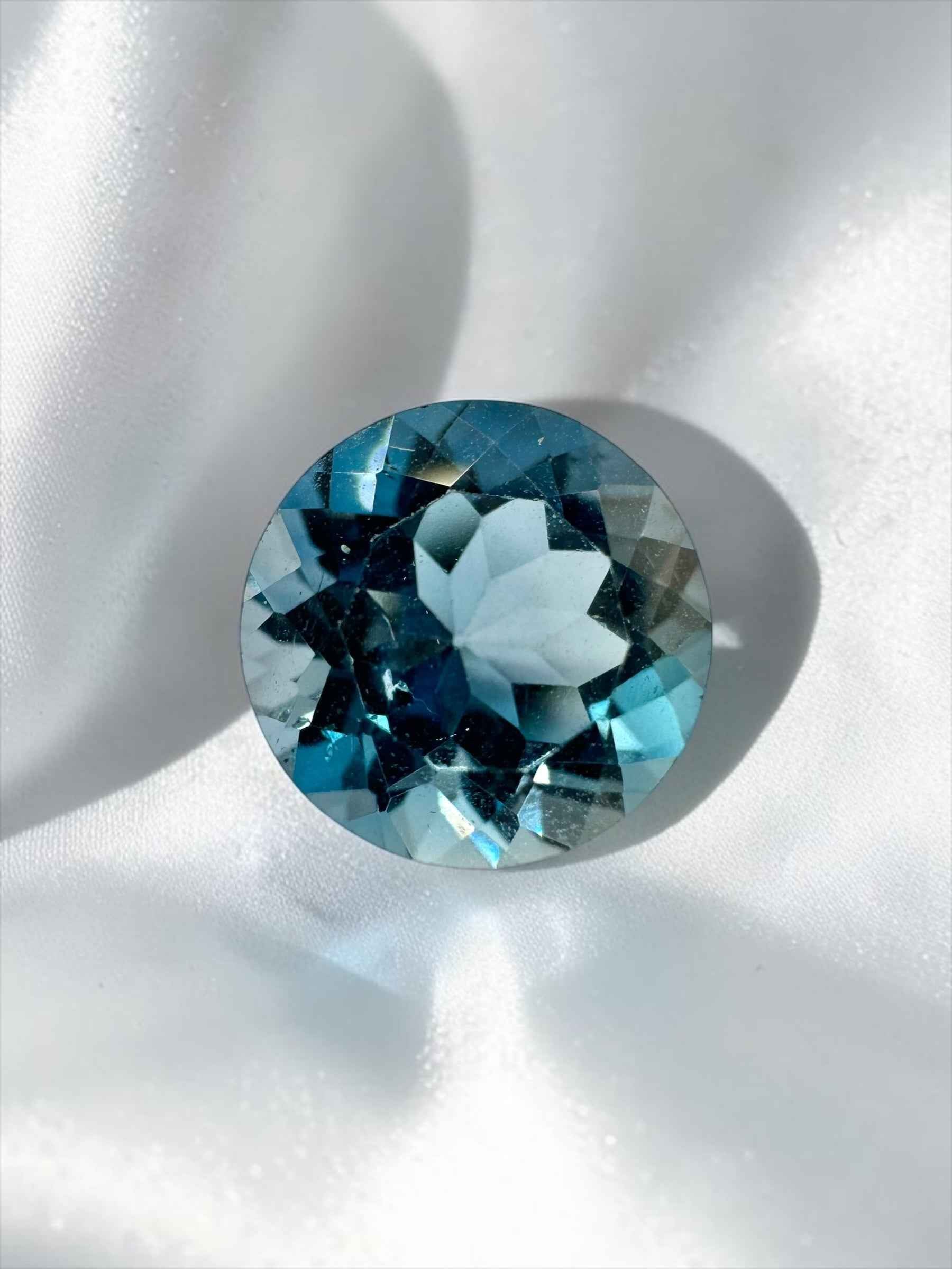 Faceted London Blue Topaz from Sri Lanka 2,85ct - BT11