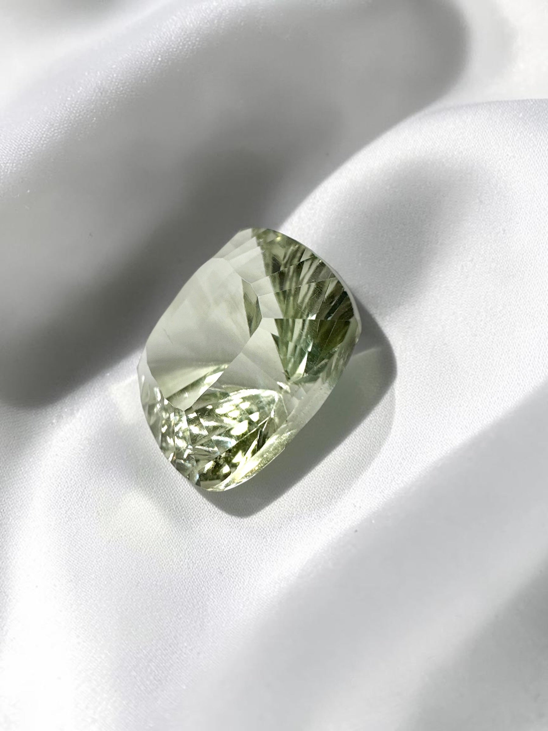 Faceted prasiolite from Brazil 8,05ct - BPR07