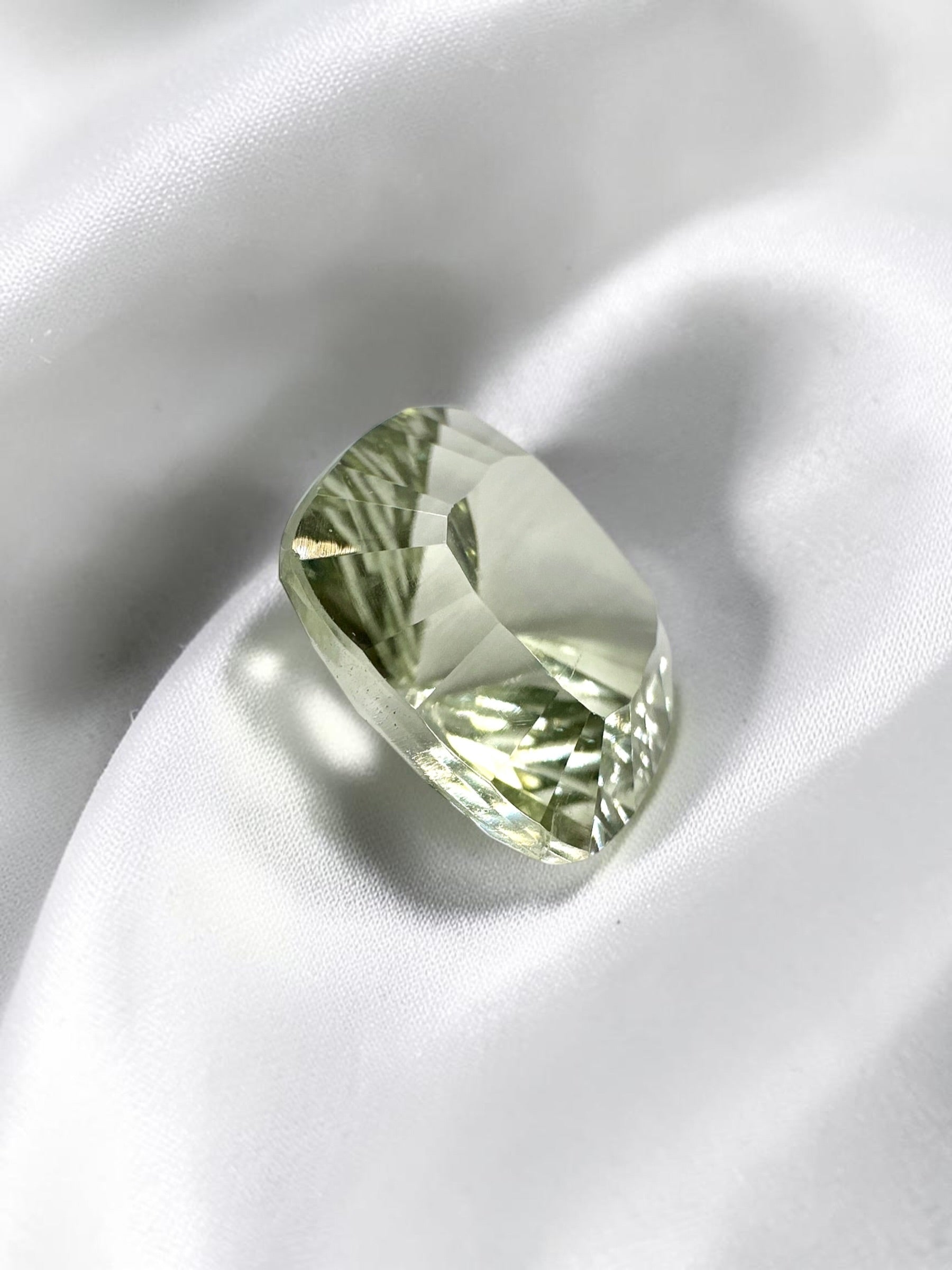 Faceted prasiolite from Brazil 8,05ct - BPR07