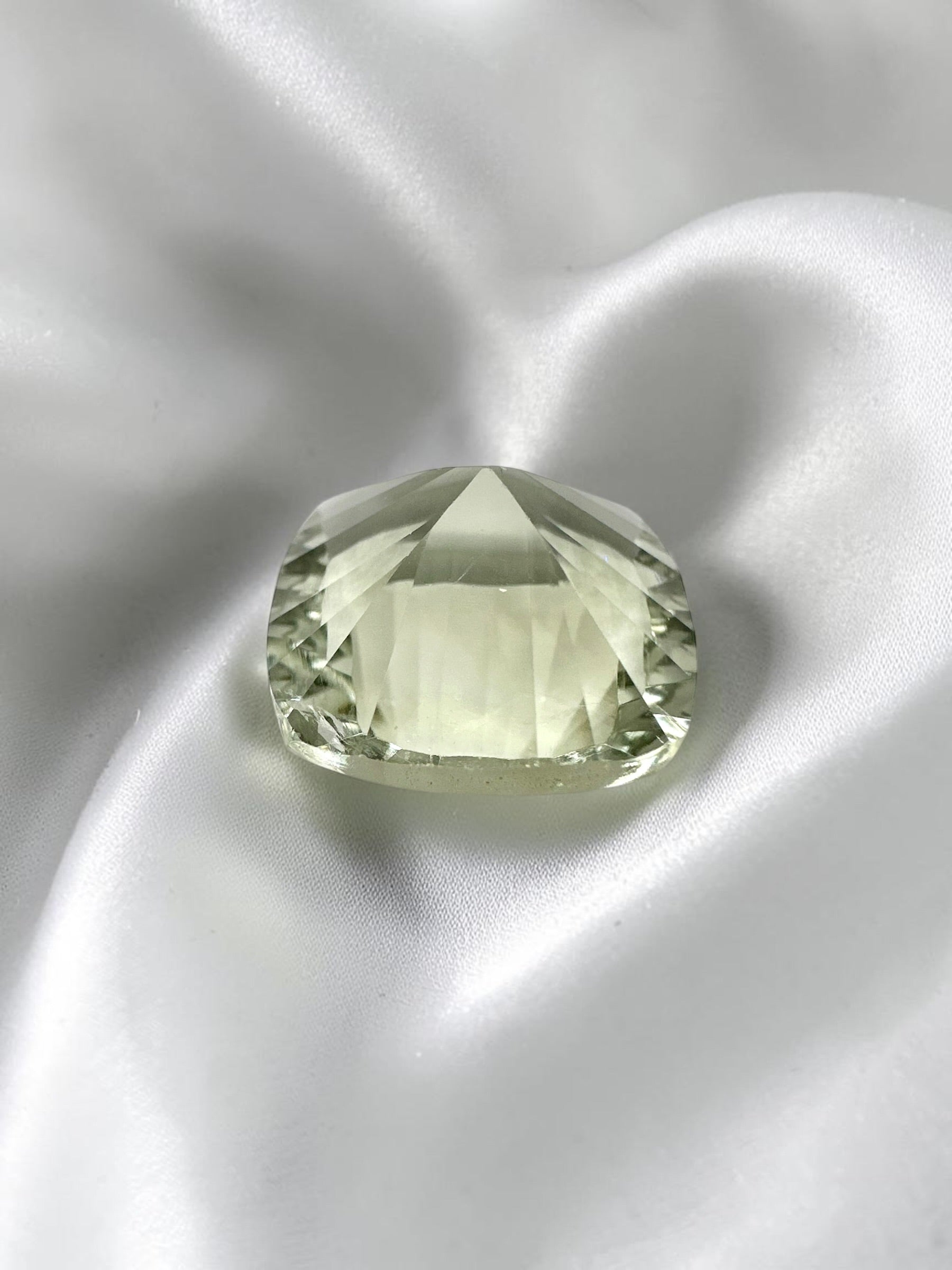 Faceted prasiolite from Brazil 8,05ct - BPR07
