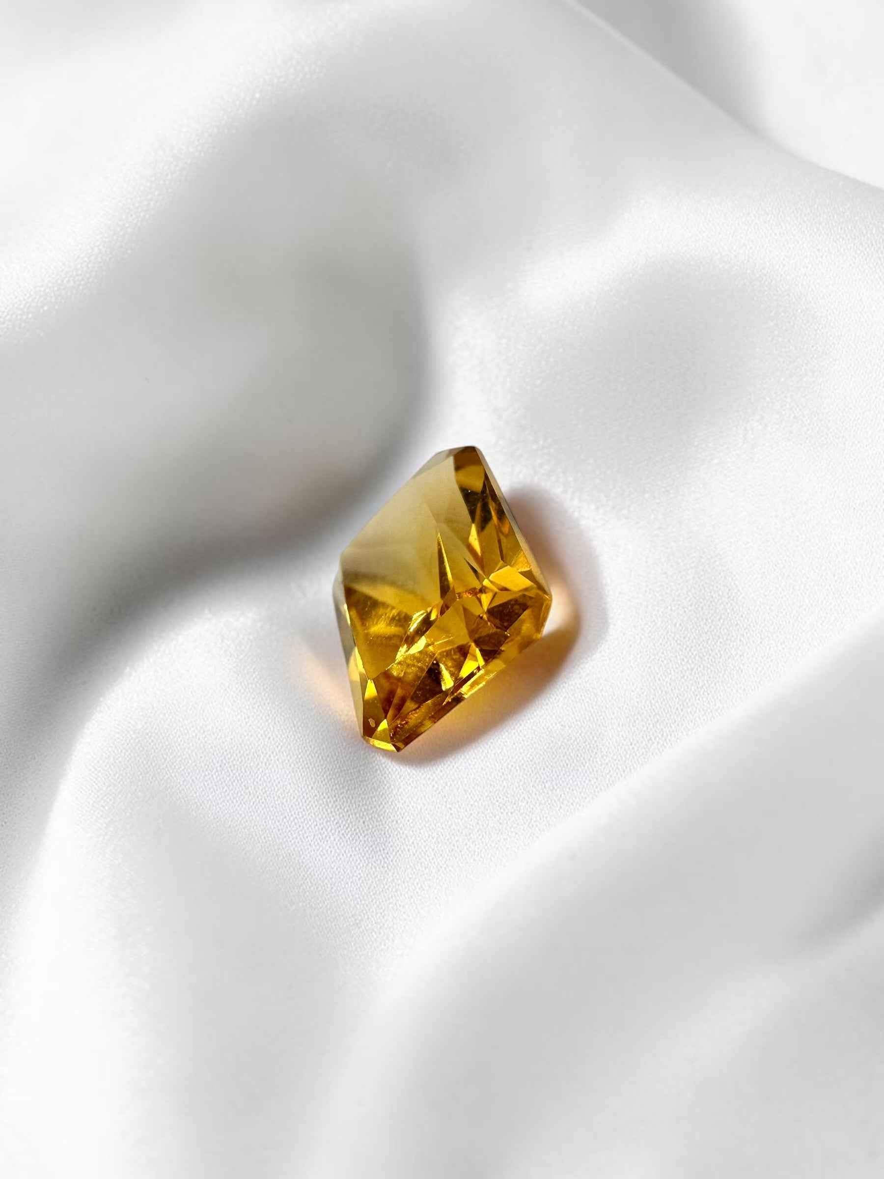 Faceted Citrino from Brazil 2ct - BC01