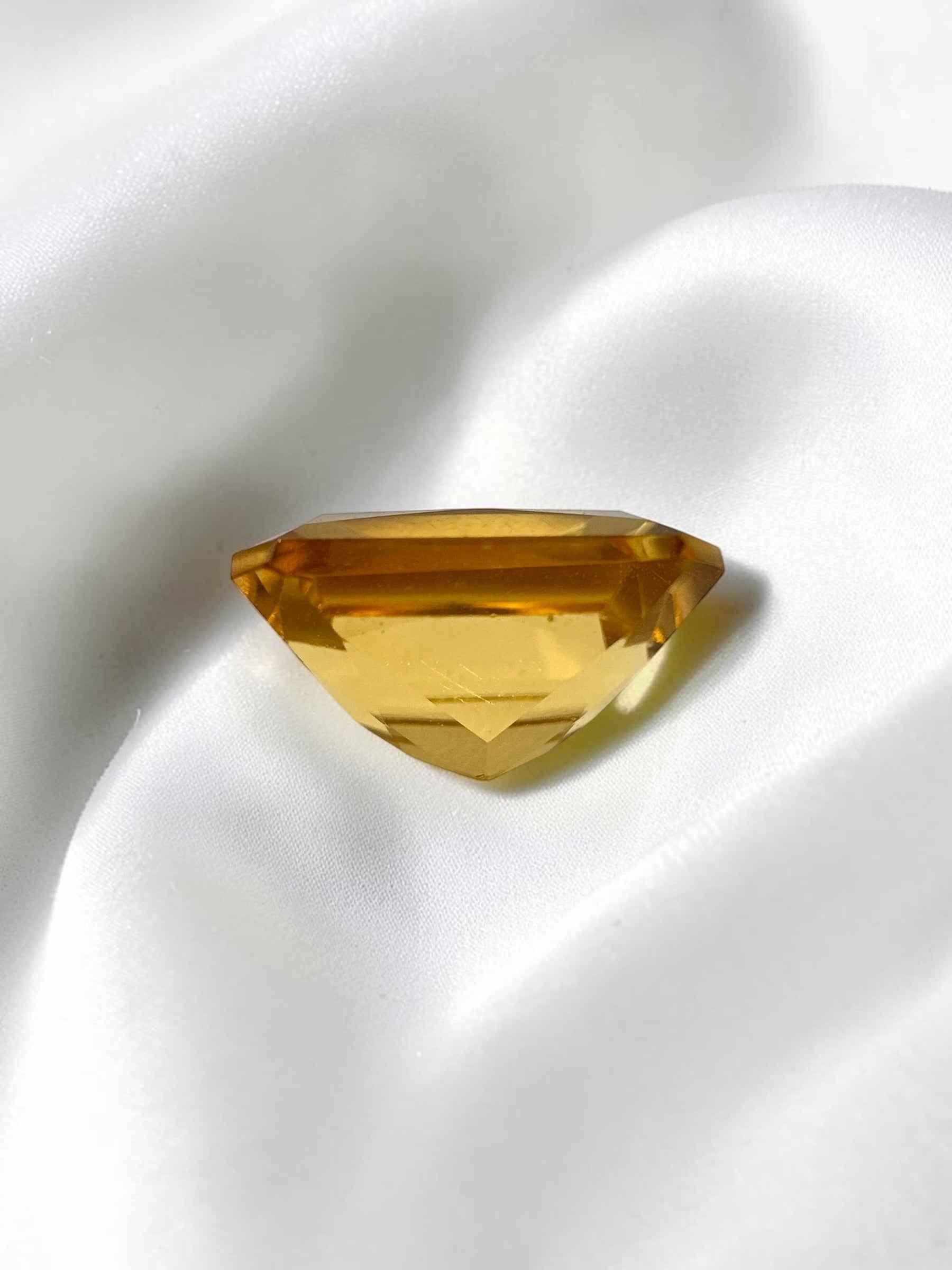 Faceted Citrino from Brazil 2ct - BC01