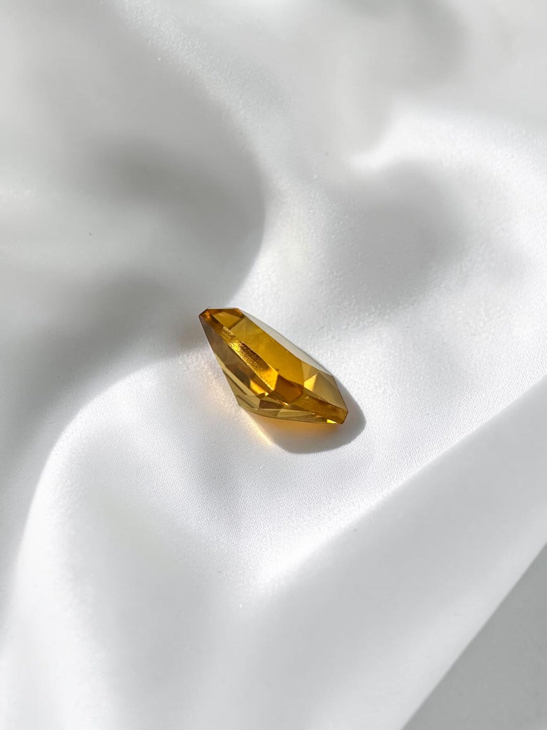 Faceted citrine from Brazil 1,9ct - BC02