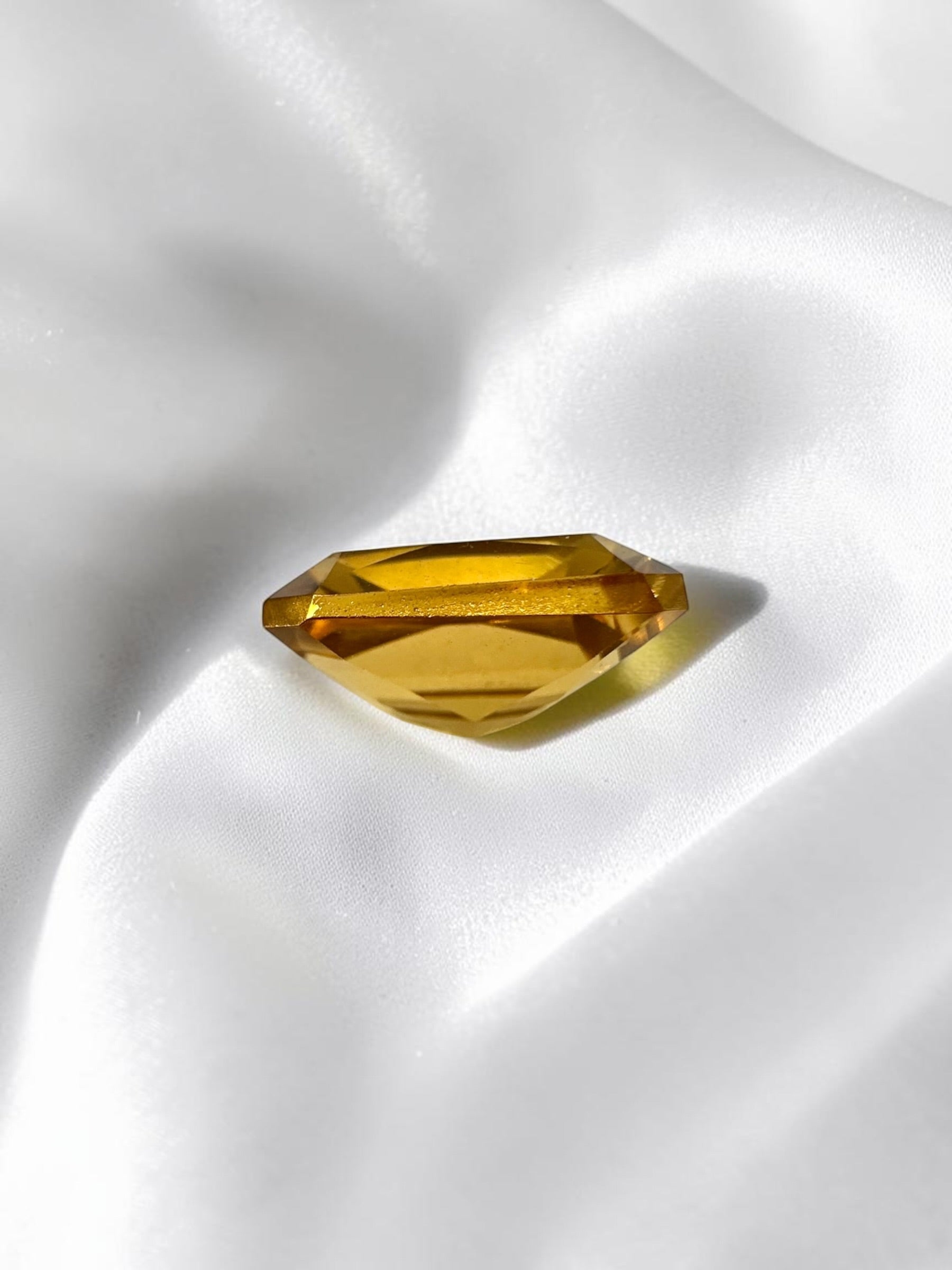 Faceted citrine from Brazil 1,9ct - BC02