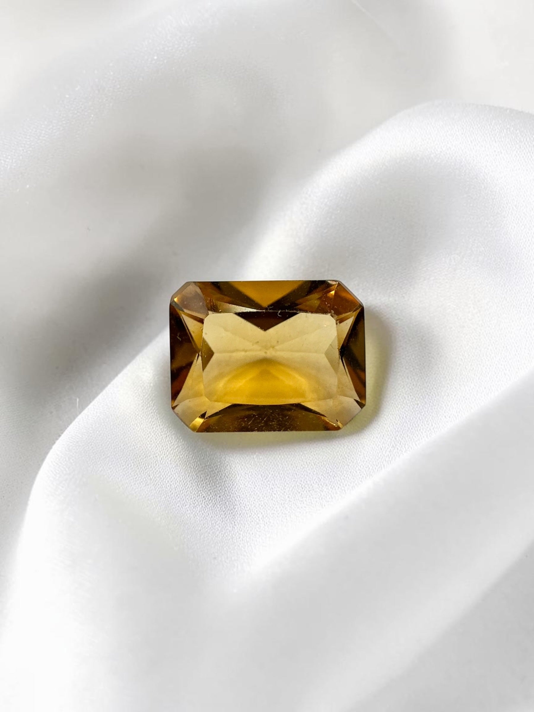 Faceted citrine from Brazil 1,9ct