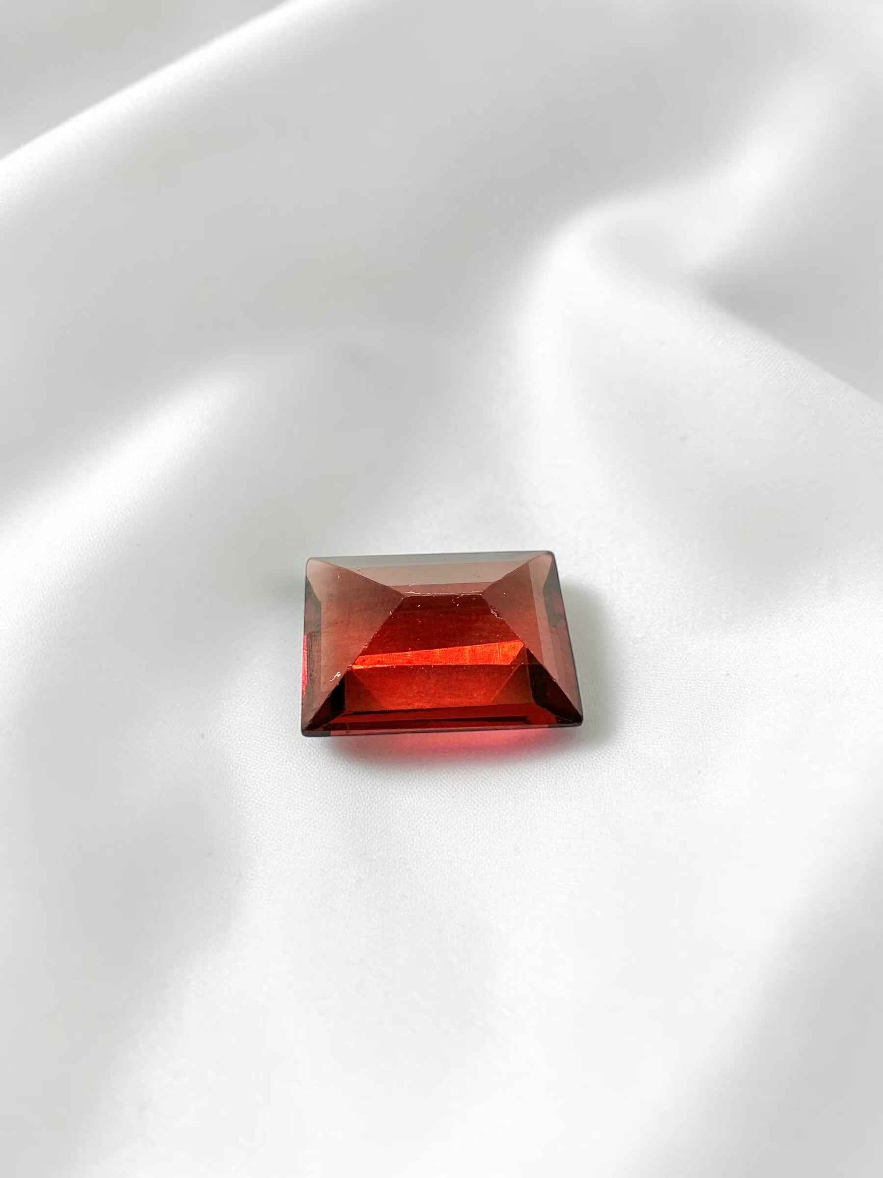 Faceted Garnet 1,2ct – Malawi - BGR03