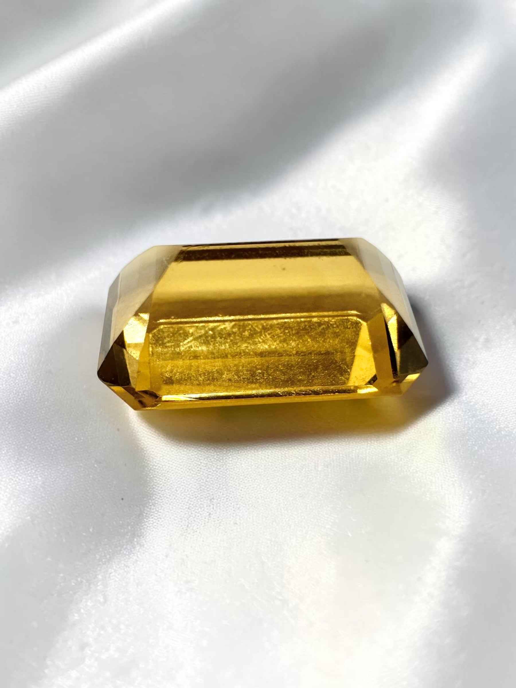 Faceted Citrino from Pakistan 3,75ct - BC04