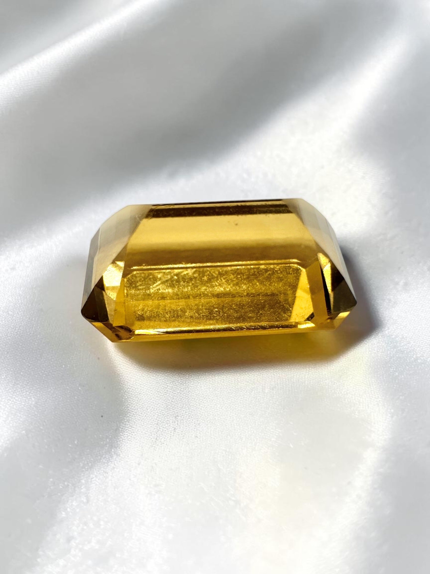 Faceted citrine from Pakistan 3,75ct - BC04