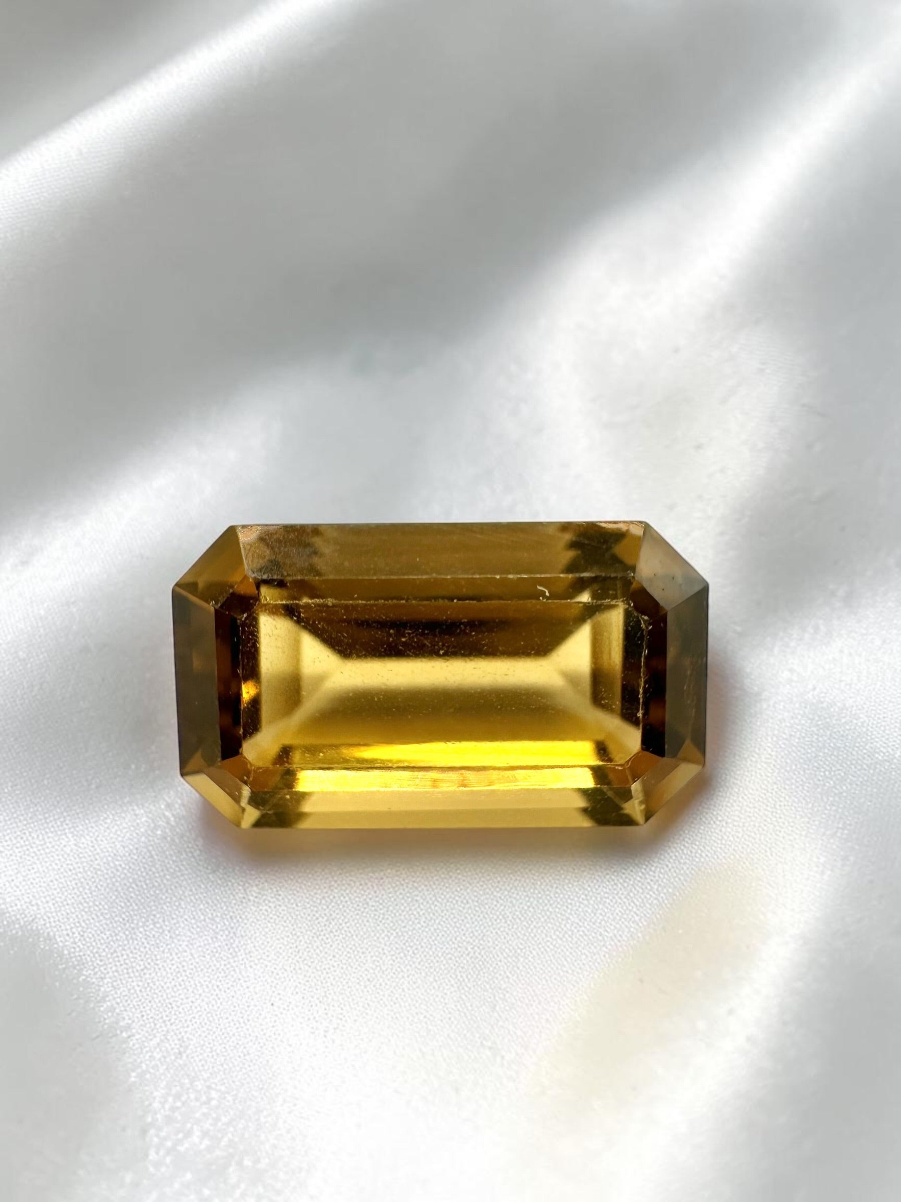Faceted citrine from Pakistan 3,75ct