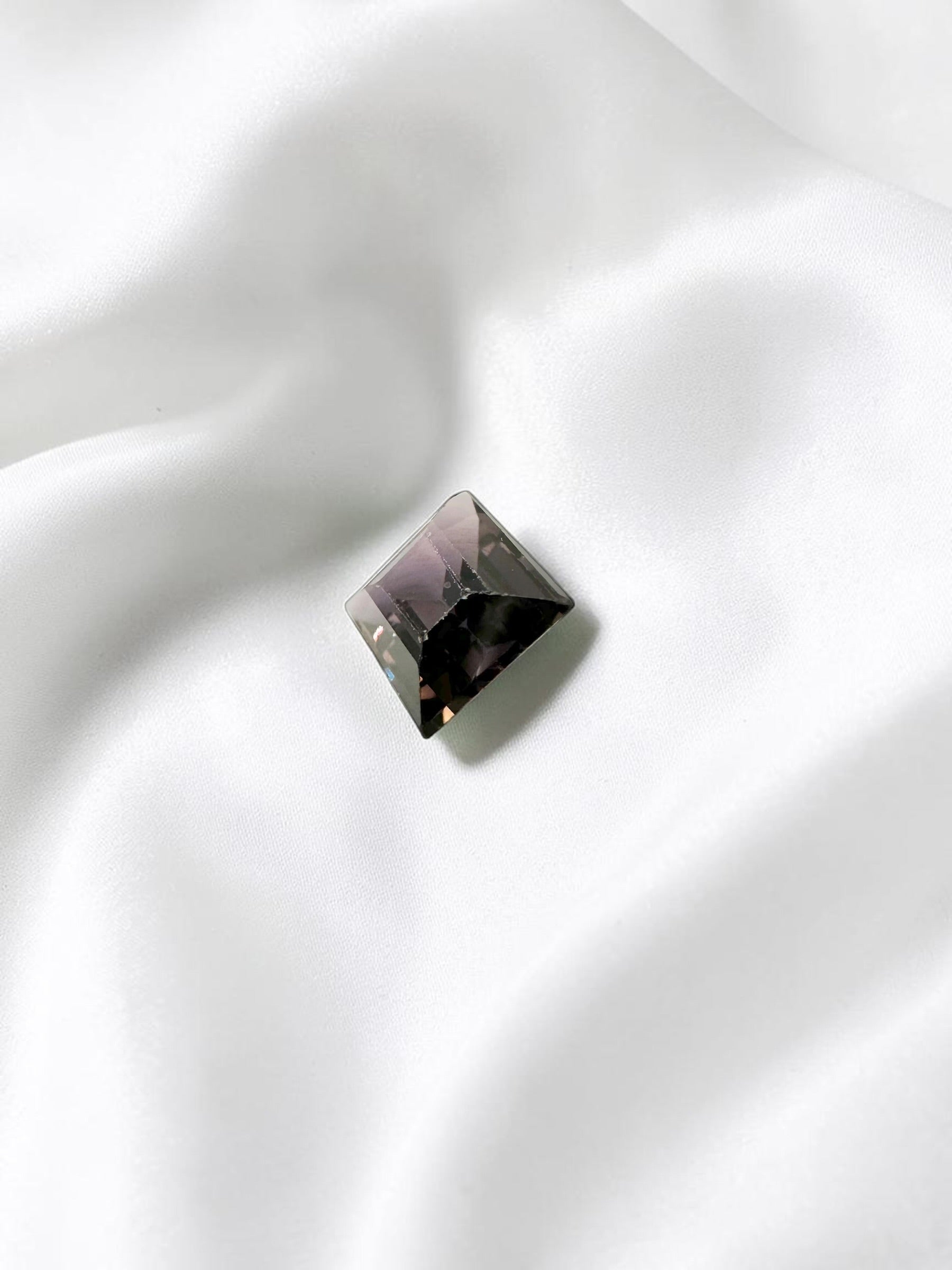 Faceted Sapphire from Madagascar 0,75ct - BSA03