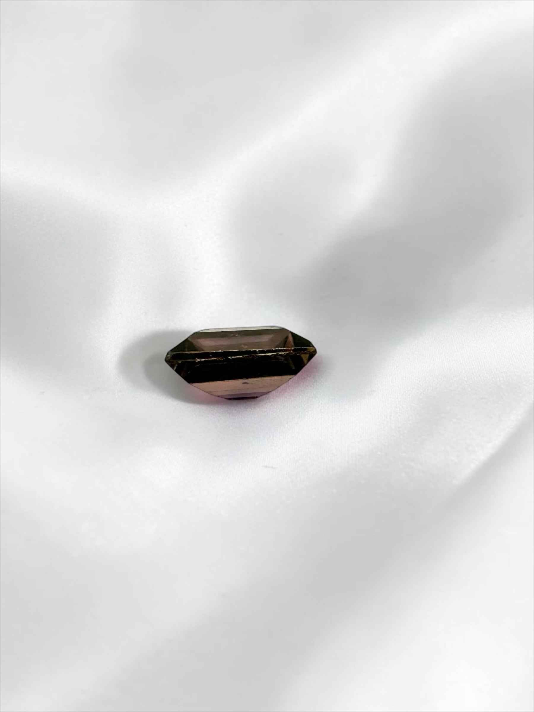 Faceted Sapphire from Madagascar 0,75ct - BSA03