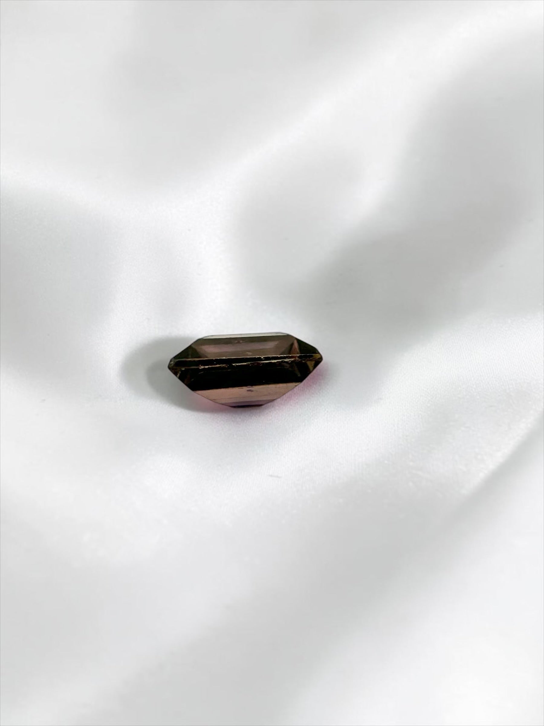 Faceted Sapphire from Madagascar 0,75ct - BSA03
