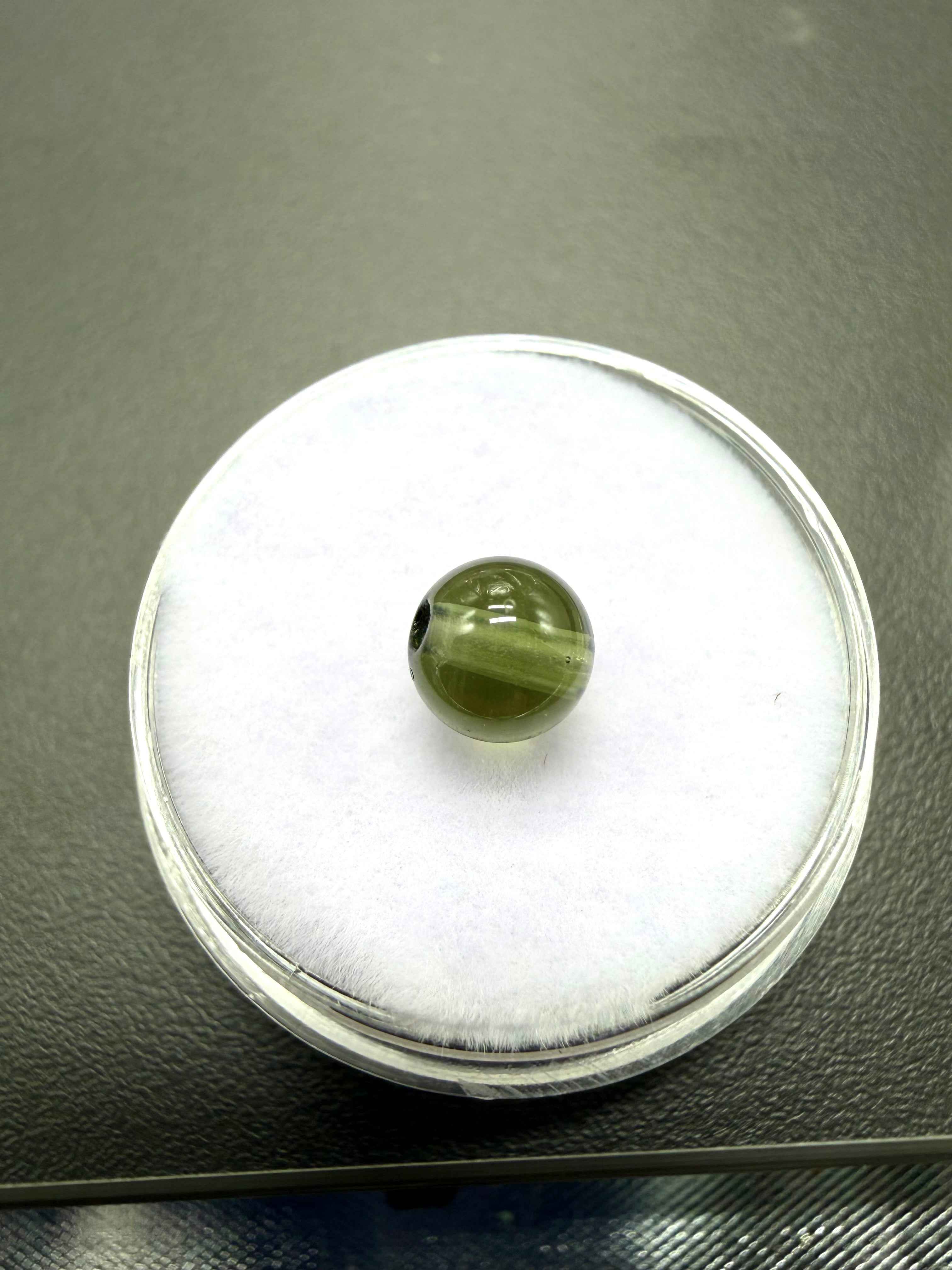 Perlina di moldavite con foro – sphere - VK056