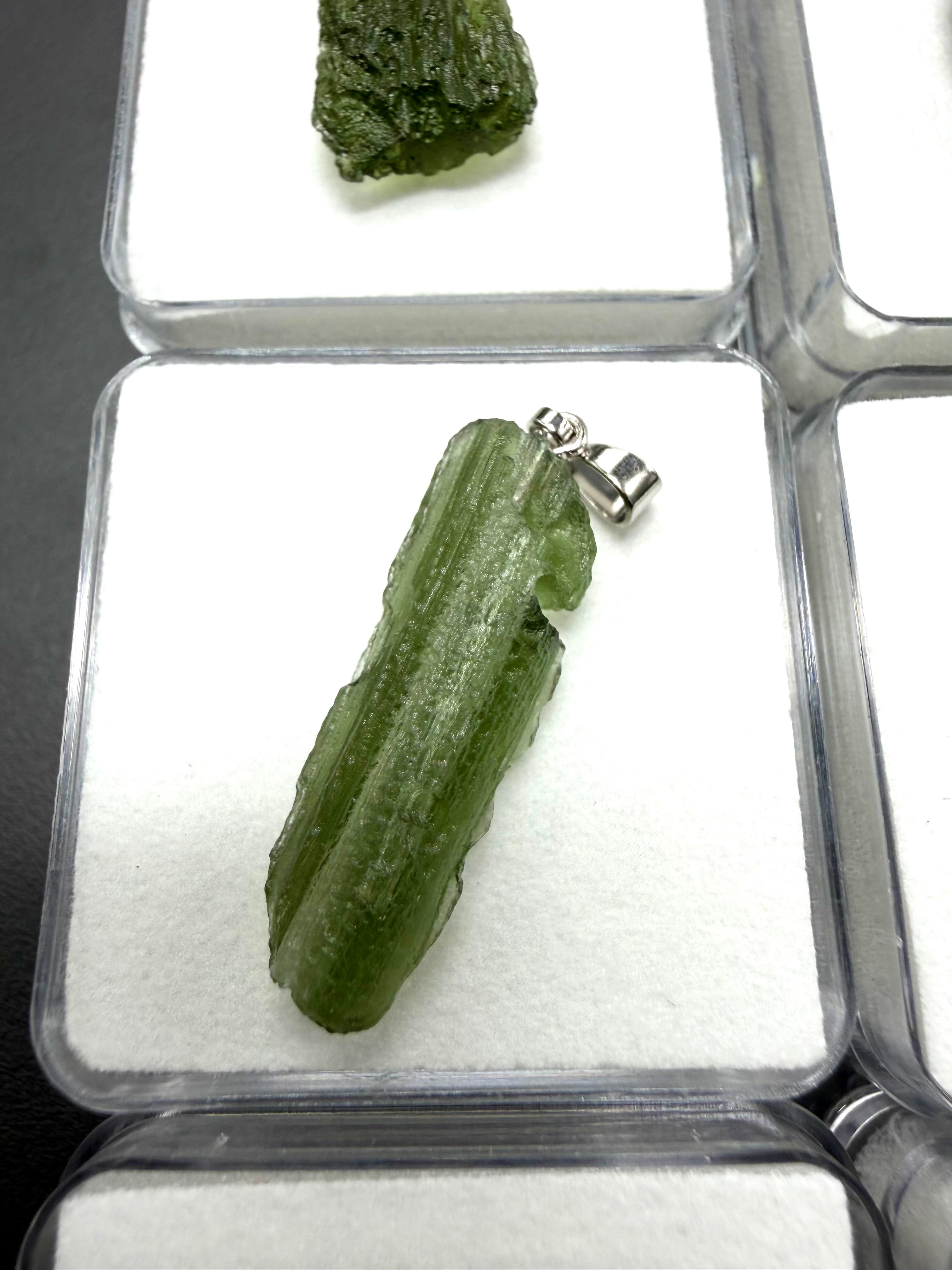 Moldavite pendant in a box – random piece - VK13