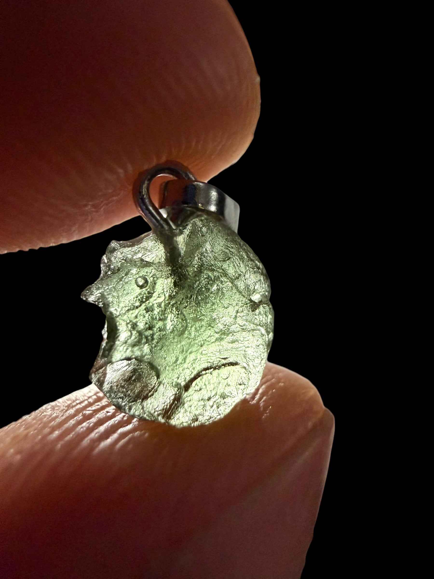 Moldavite pendant 0,45g - P/V514