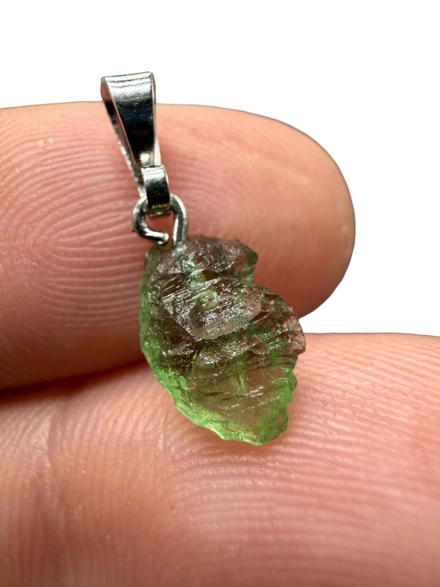 Ciondolo di moldavite 0,4g - P/V521