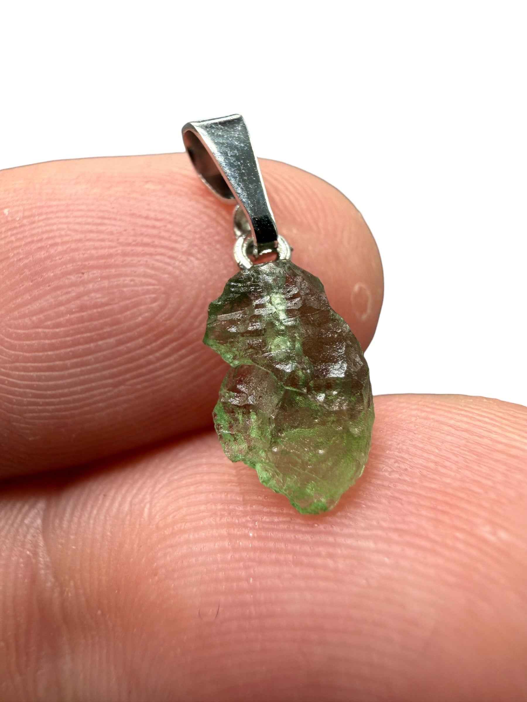 Ciondolo di moldavite 0,4g - P/V521