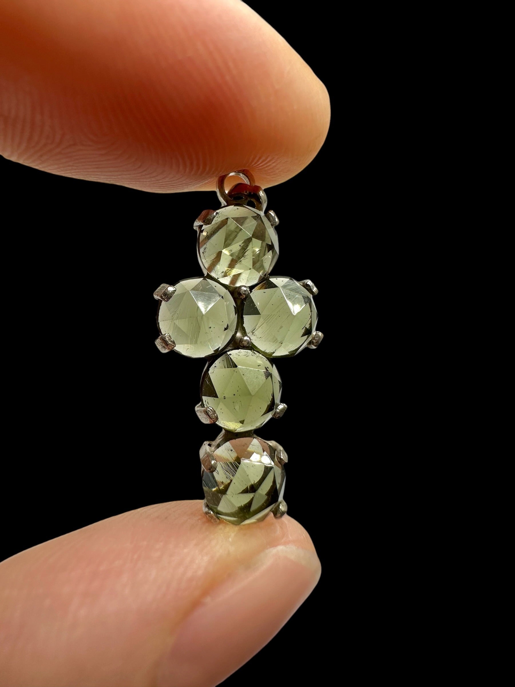 Silver pendant with cut moldavites - SP/V1029