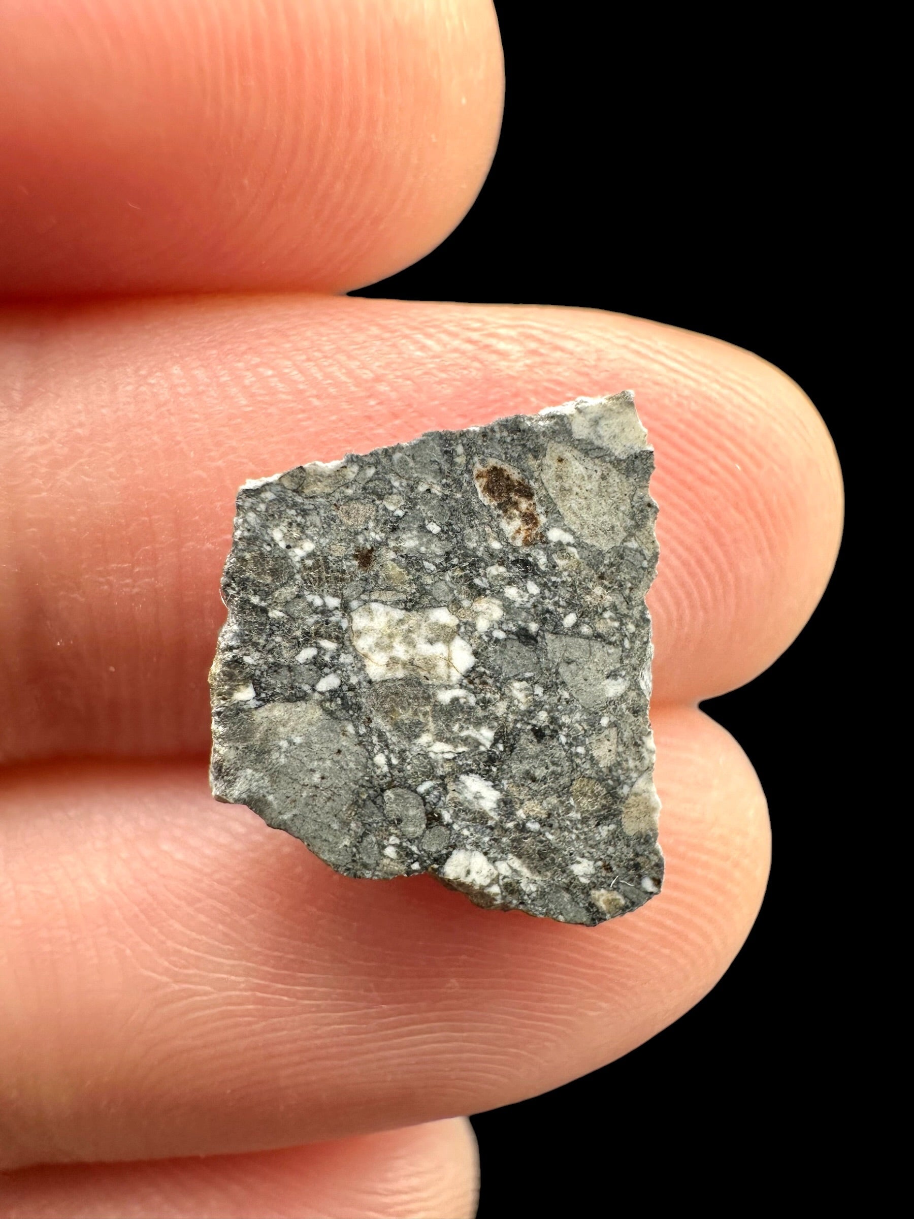 Lunar meteorite Gadamis 003 – 0,7g – Libya - MEGD52