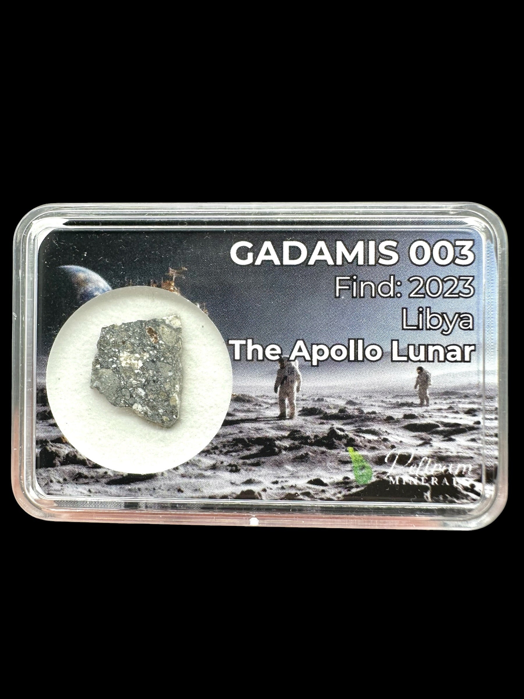 Lunar meteorite Gadamis 003 – 0,7g – Libya