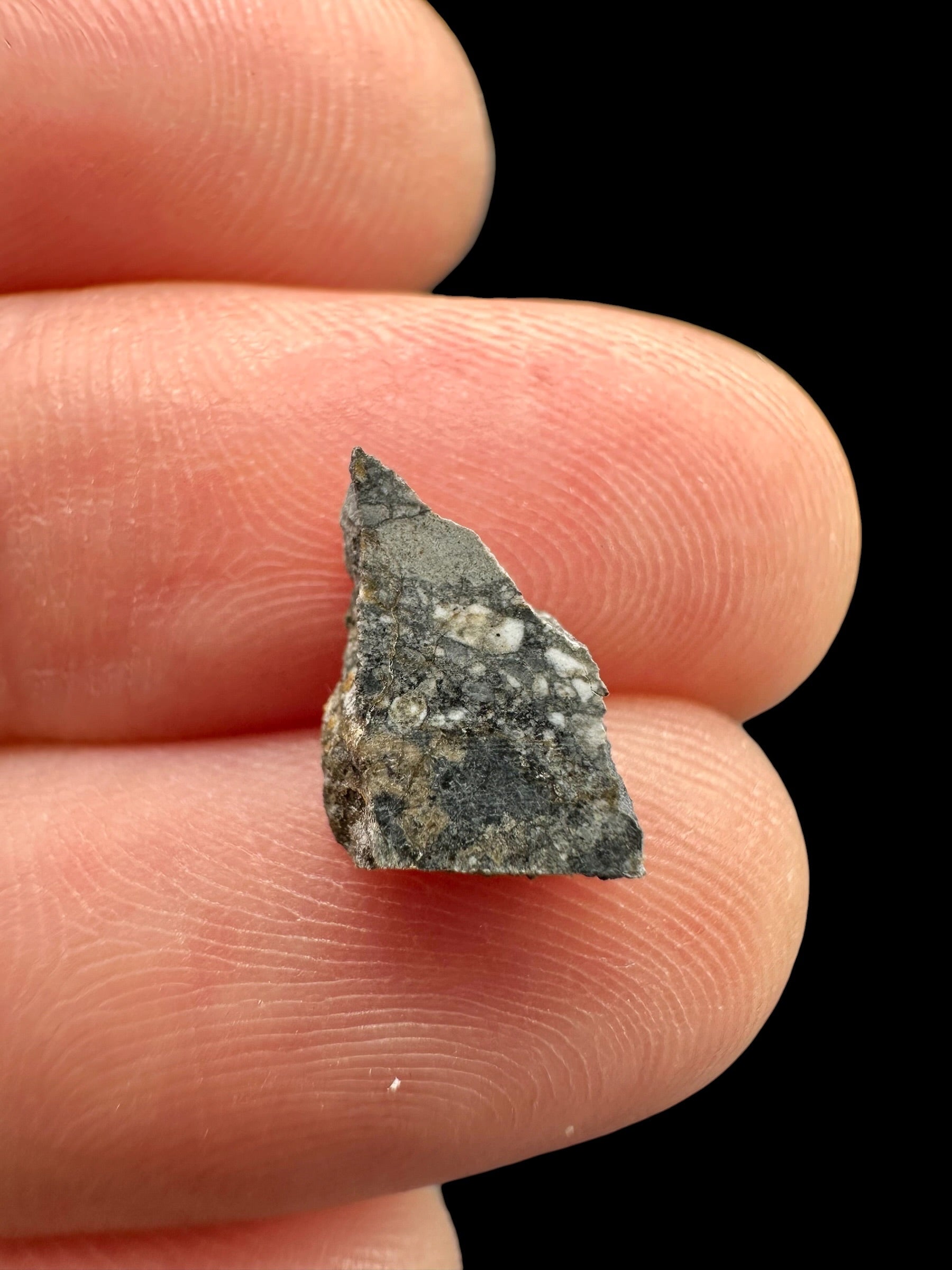 Lunar meteorite Gadamis 003 – 0,2g – Libya - MEGD57