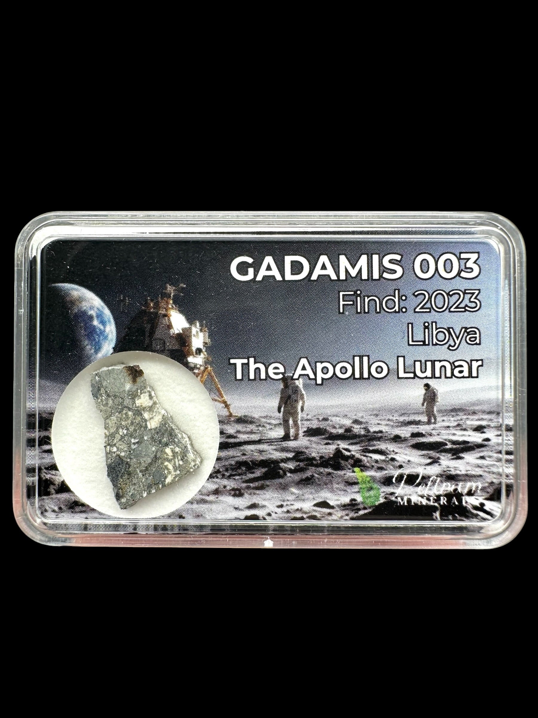 Lunar meteorite Gadamis 003 – 0,7g – Libya