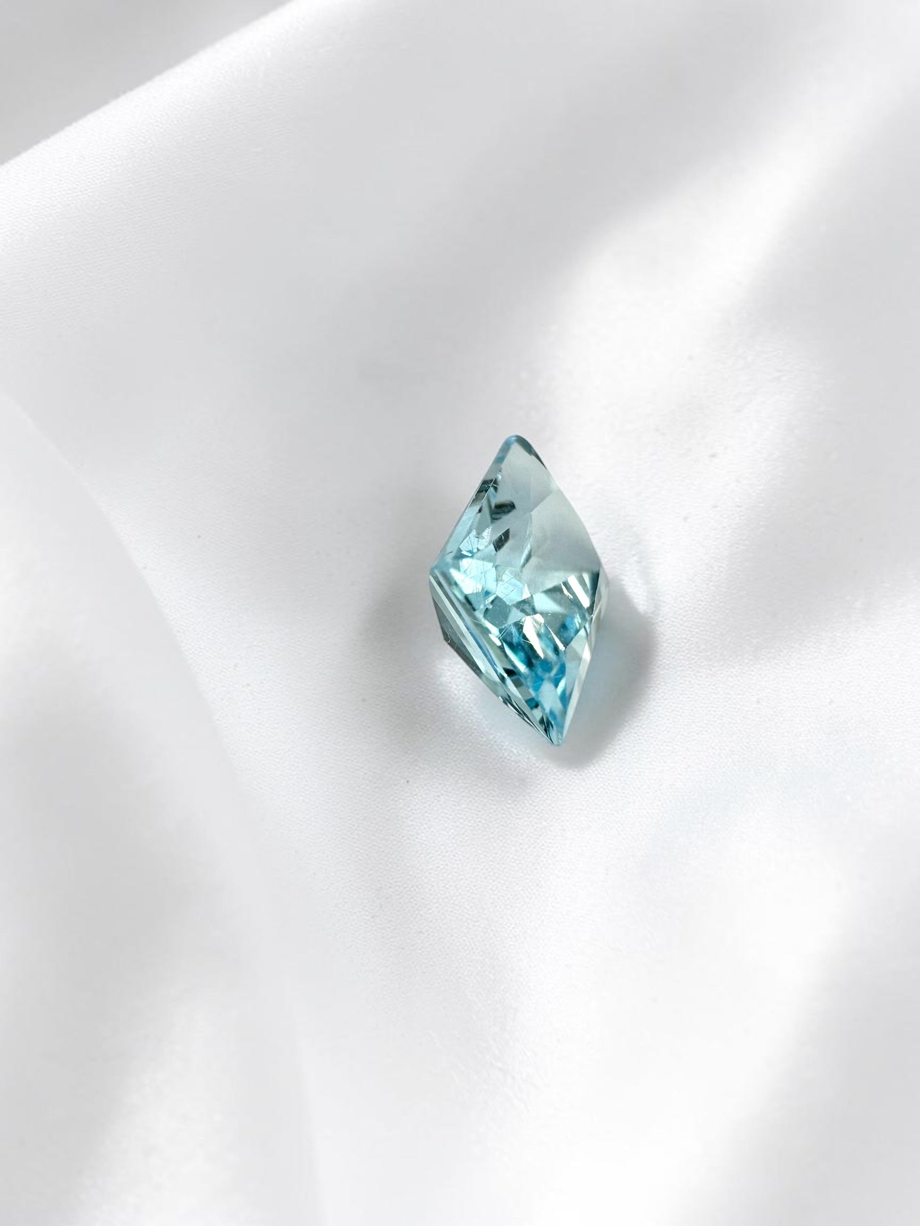 Faceted Topaz 1,25ct from Sri Lanka - BT14