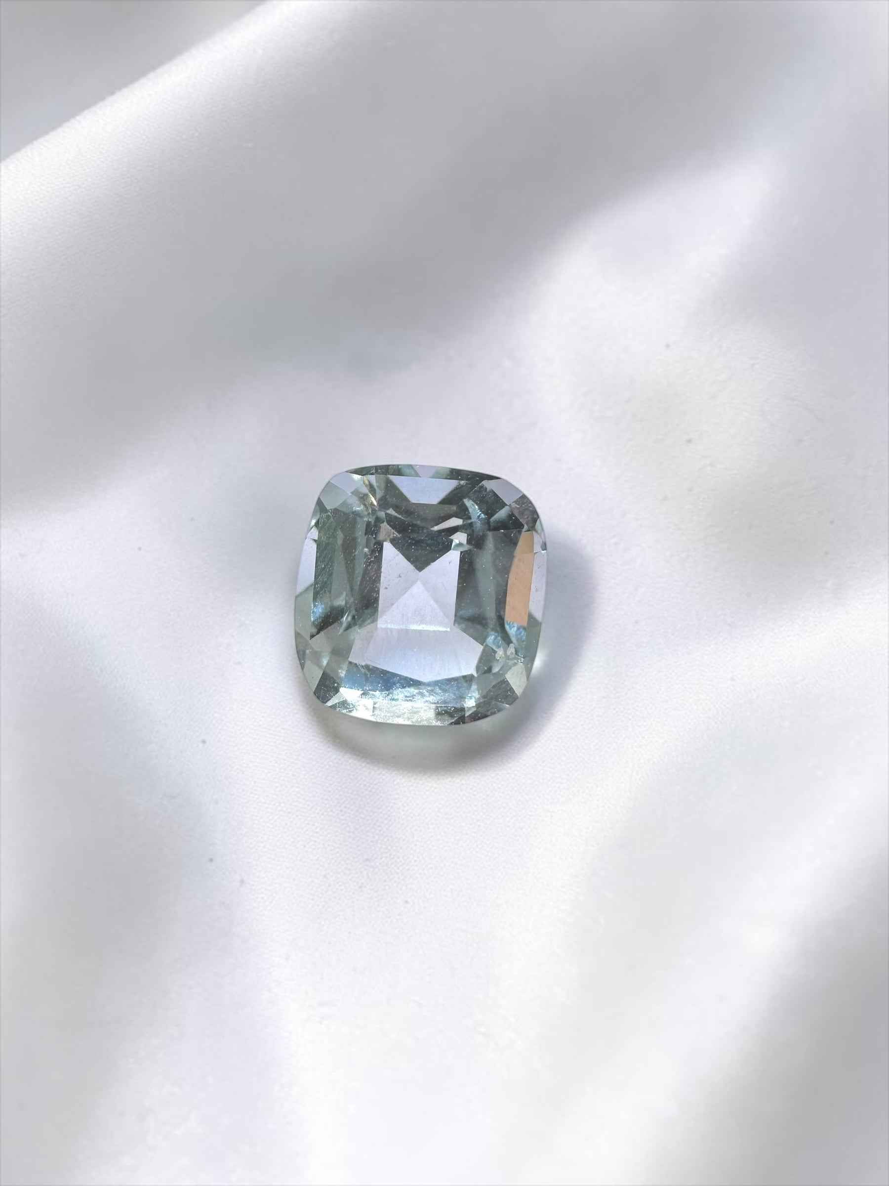 Acquamarina sfaccettata proveniente dall'India, 0,75 ct - BAK12