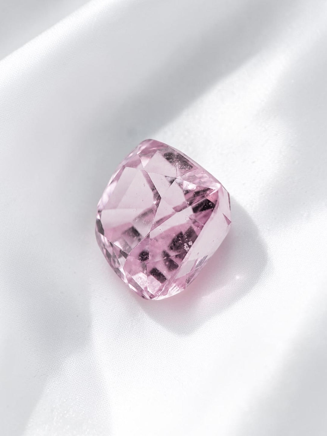 Faceted Kunzite from Afghanistan 12,7ct - BK02