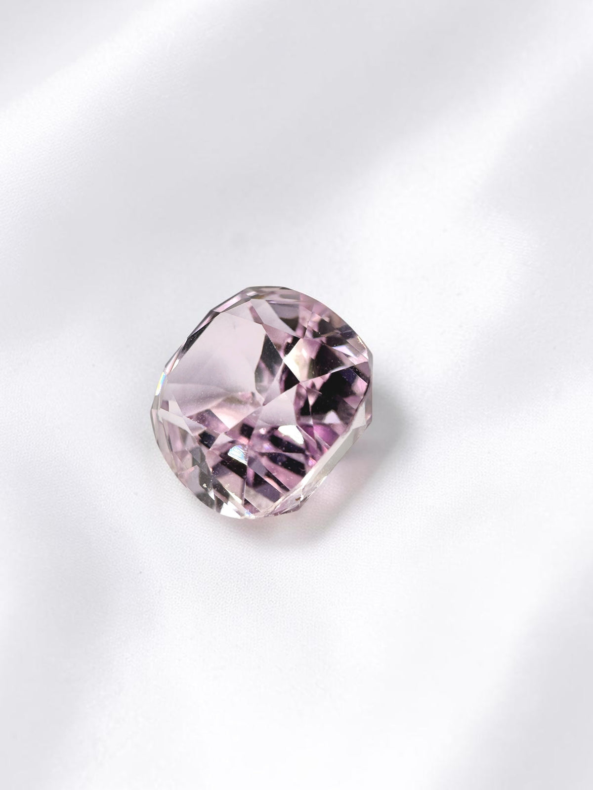 Faceted Kunzite from Afghanistan 7,09ct with certificate - BK05